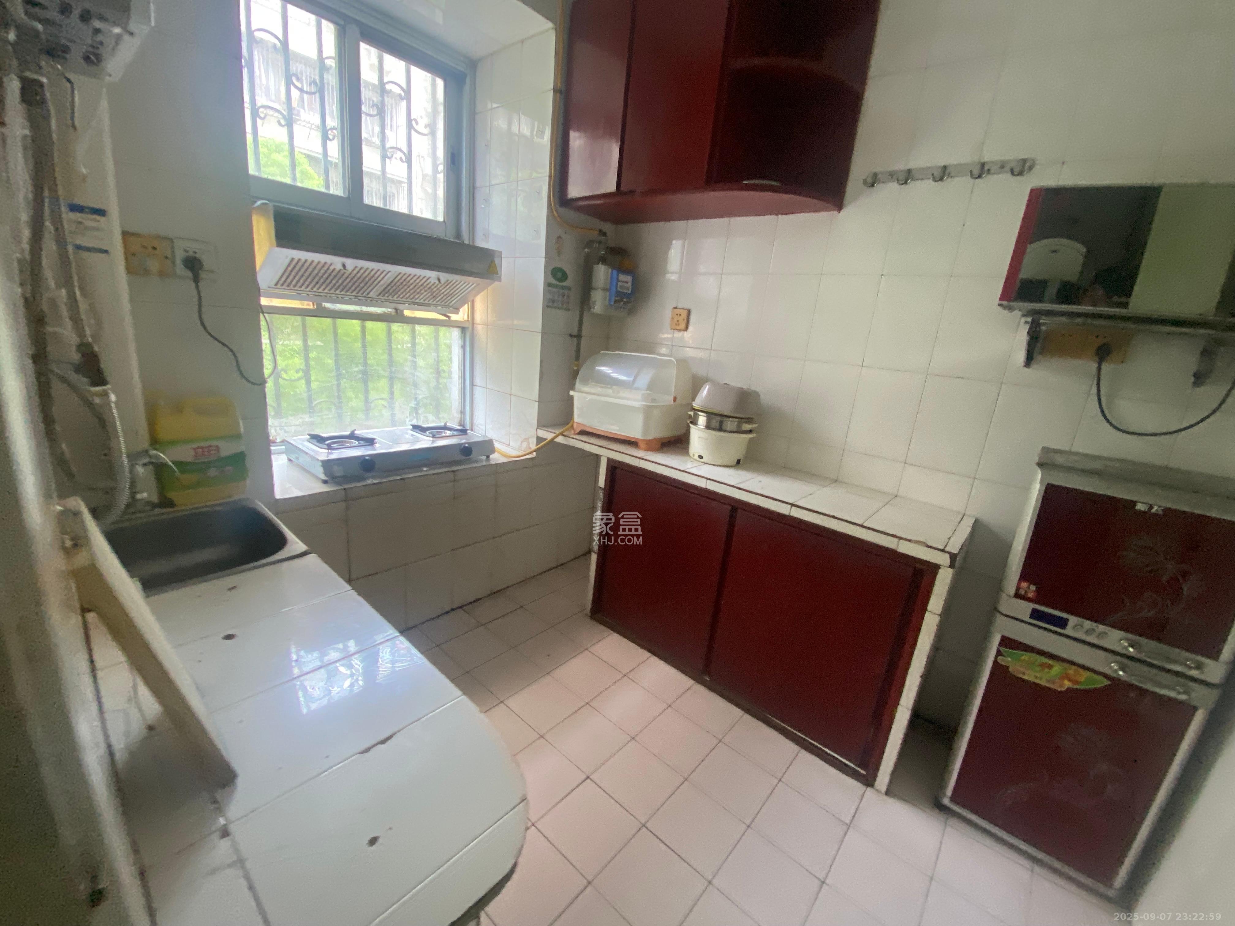 东广济桥社区 1室1厅1卫 1800.0元/月 东广济桥社区 1室1厅1卫 1800.0元/月室内图