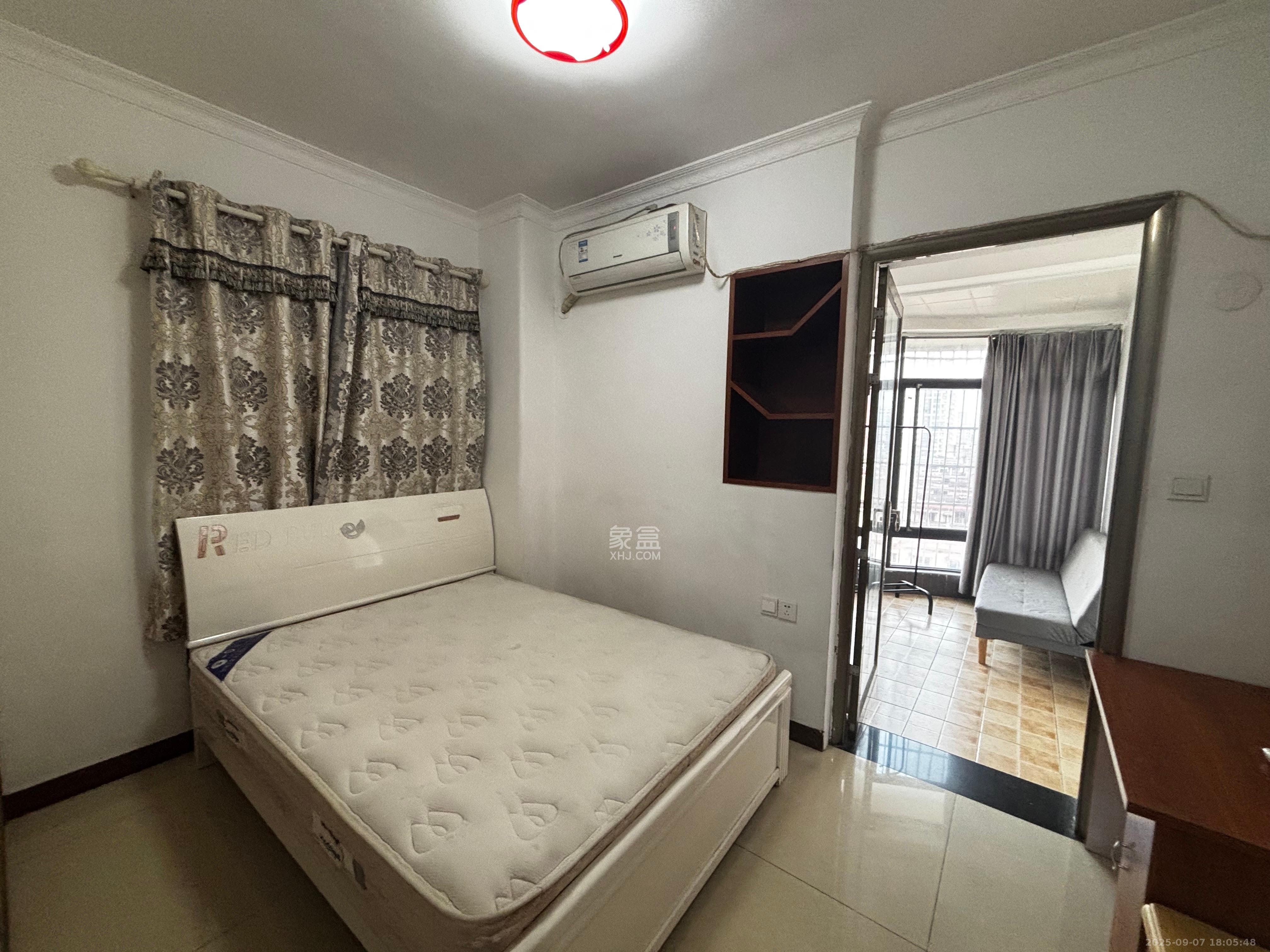 东方银座(东方摩卡) 2室1厅1卫 1800.0元/月 东方银座(东方摩卡) 2室1厅1卫 1800.0元/月室内图