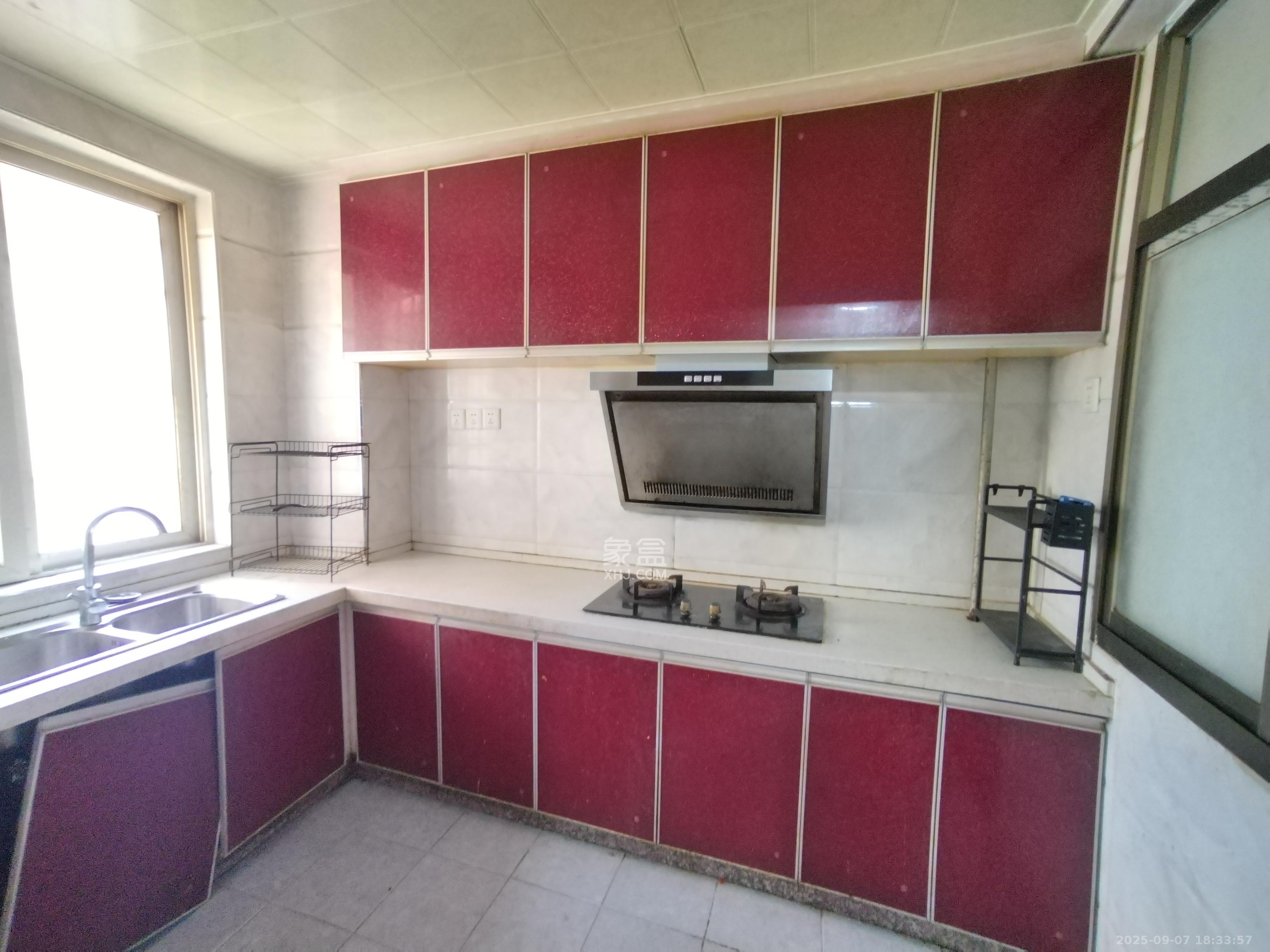 谷山乐园二期  3室2厅1卫    1500.0元/月 谷山乐园二期  3室2厅1卫    1500.0元/月室内图