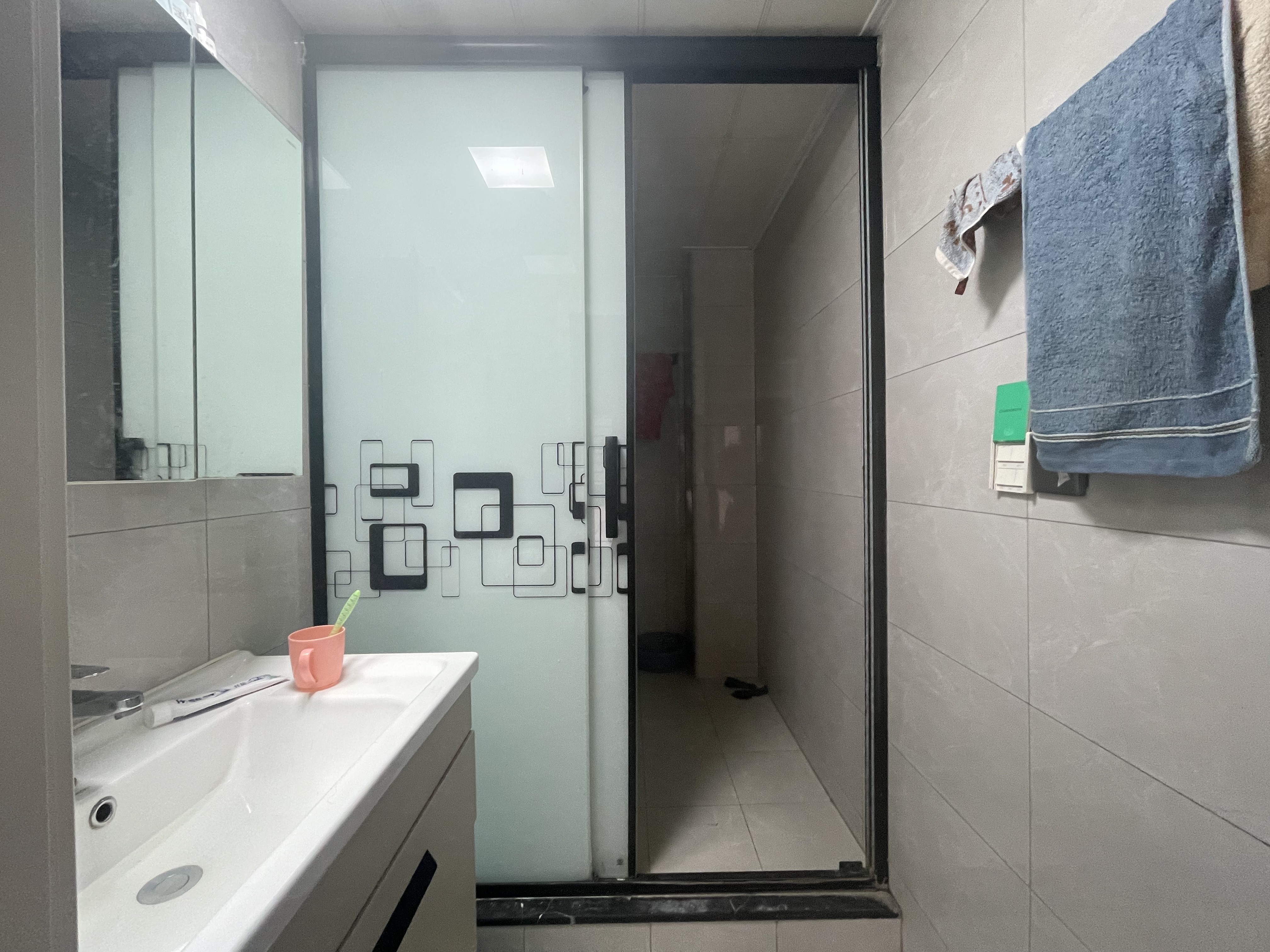 檀香山 3室2厅2卫 79.8万 檀香山 3室2厅2卫 79.8万客厅