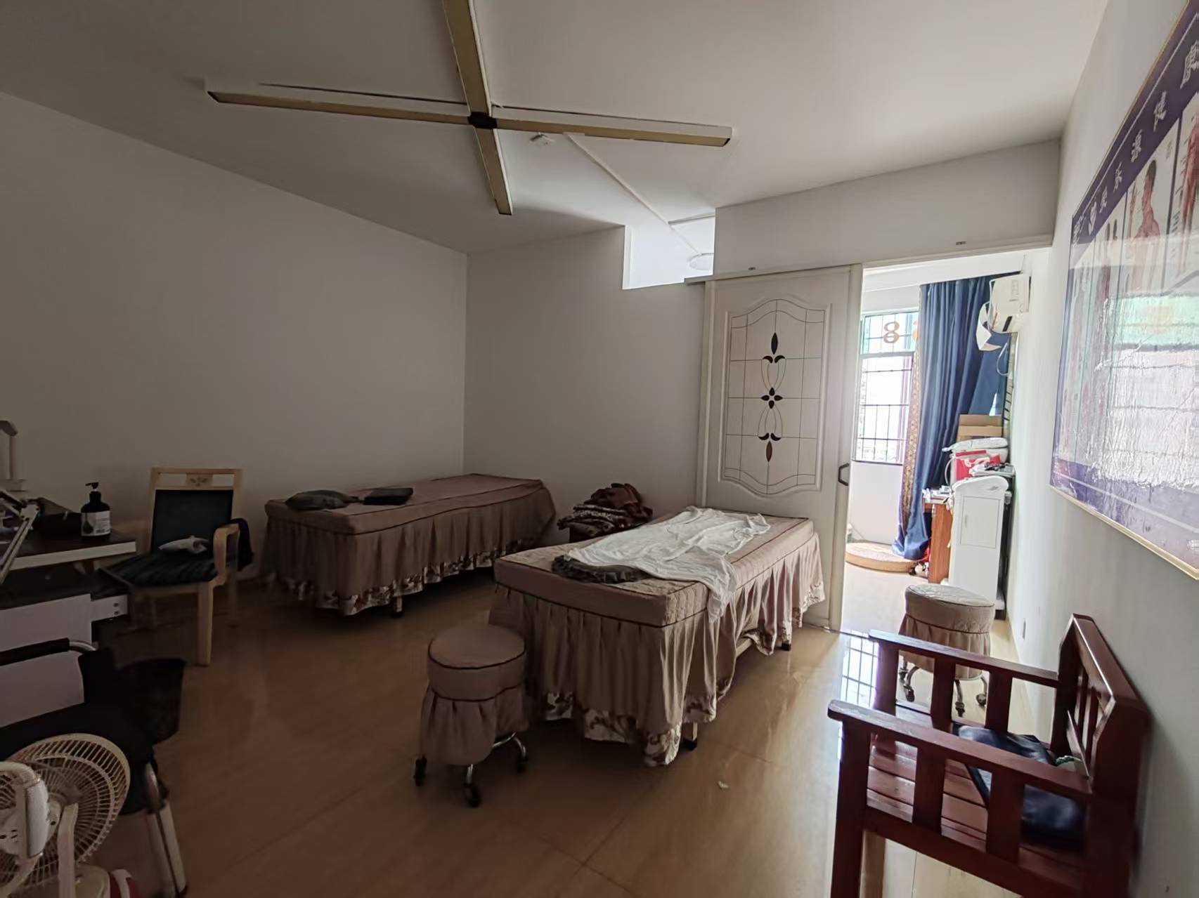 汇景花园  3室2厅1卫   2500.00元/月室内图