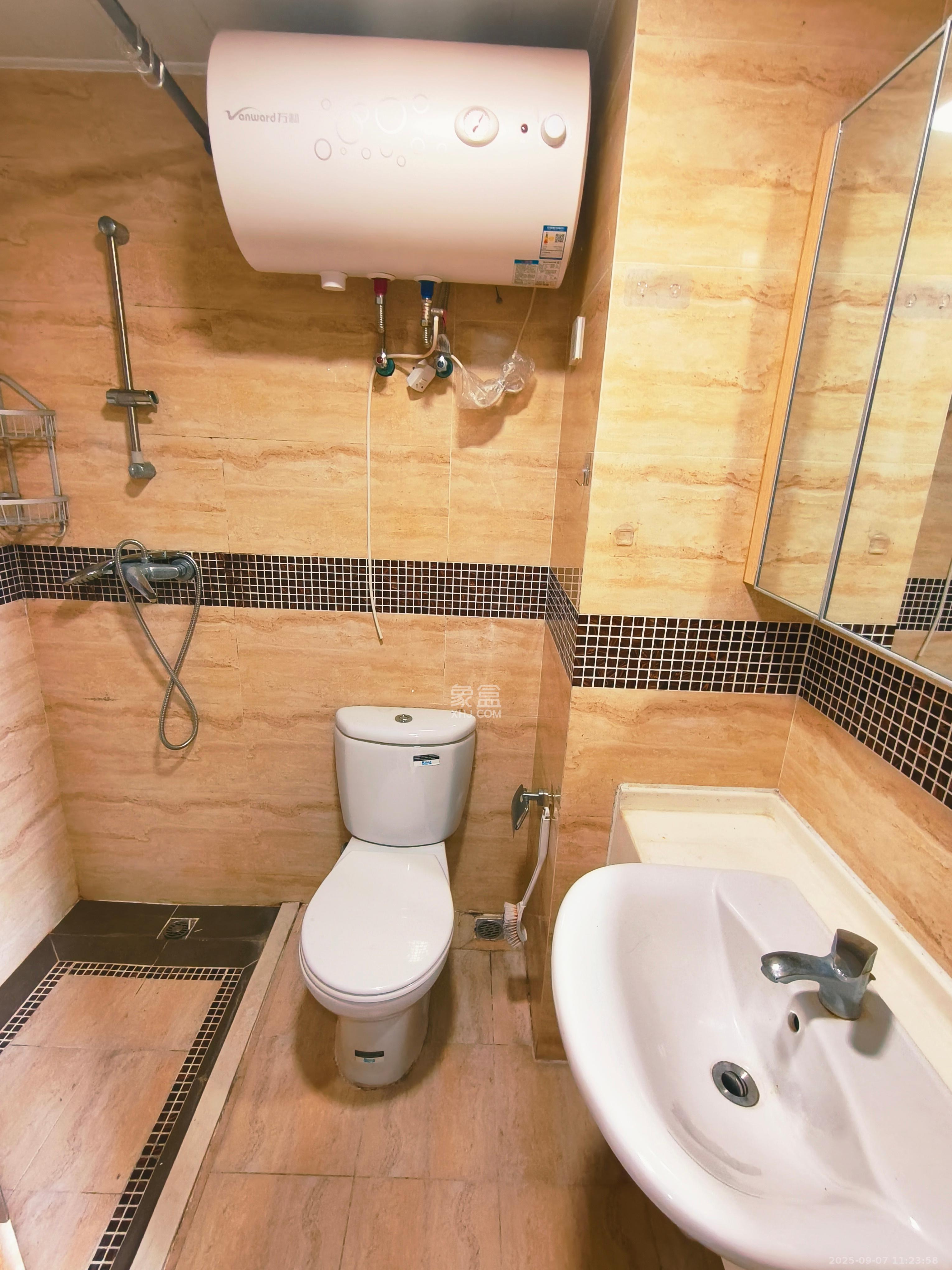 万科城市花园  1室1厅1卫    1280.0元/月 万科城市花园  1室1厅1卫    1280.0元/月室内图