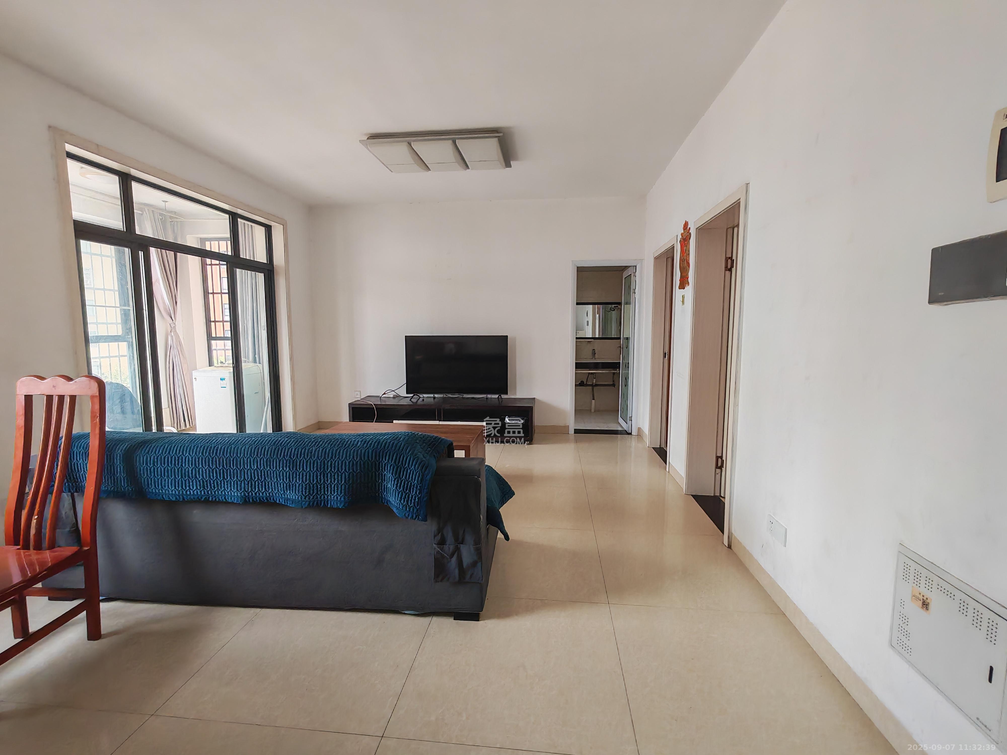 新盛珑璟台  2室2厅1卫    1800.0元/月室内图