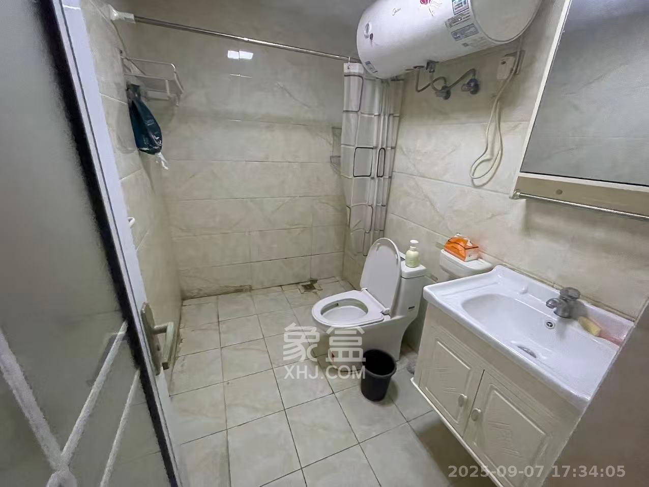 上城金都 1室1厅1卫 1700.0元/月 上城金都 1室1厅1卫 1700.0元/月室内图