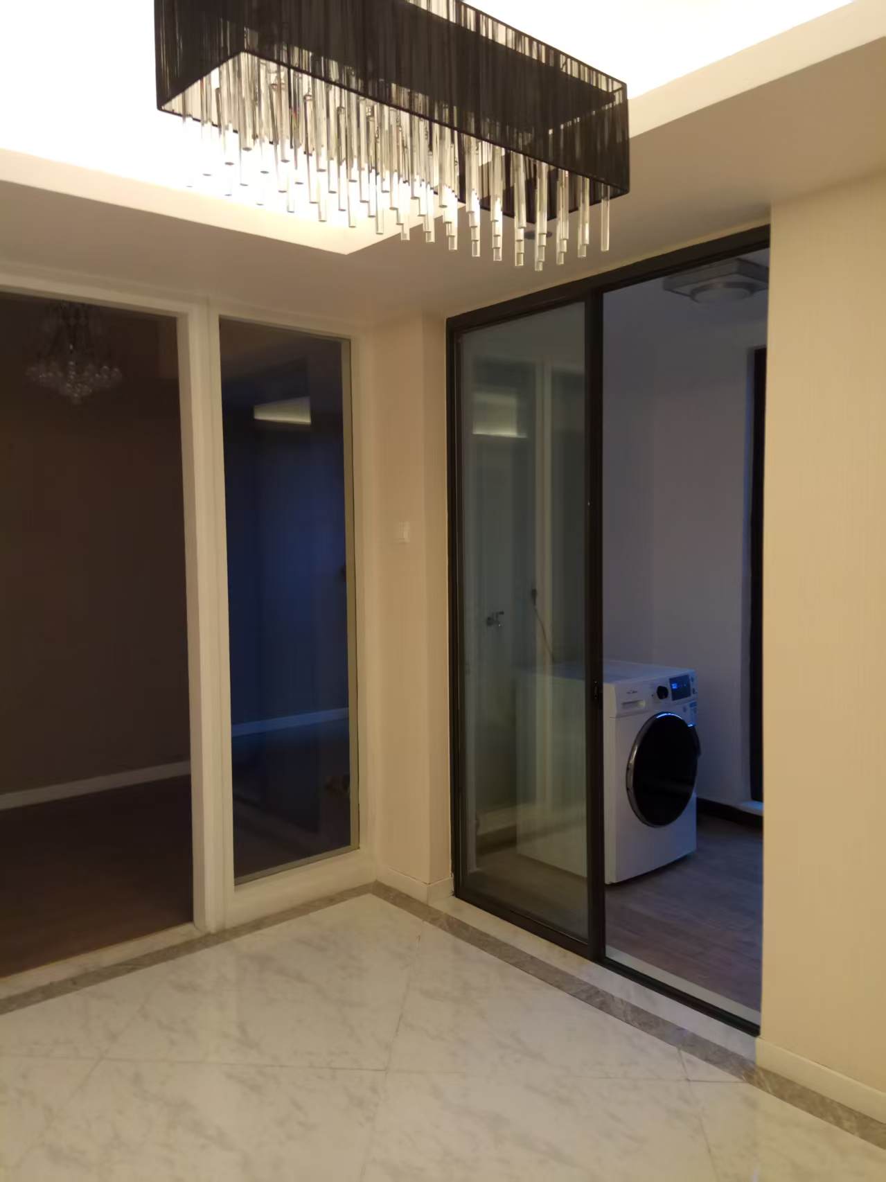 月亮湾三期  4室2厅2卫    2080.0元/月 月亮湾三期  4室2厅2卫    2080.0元/月室内图