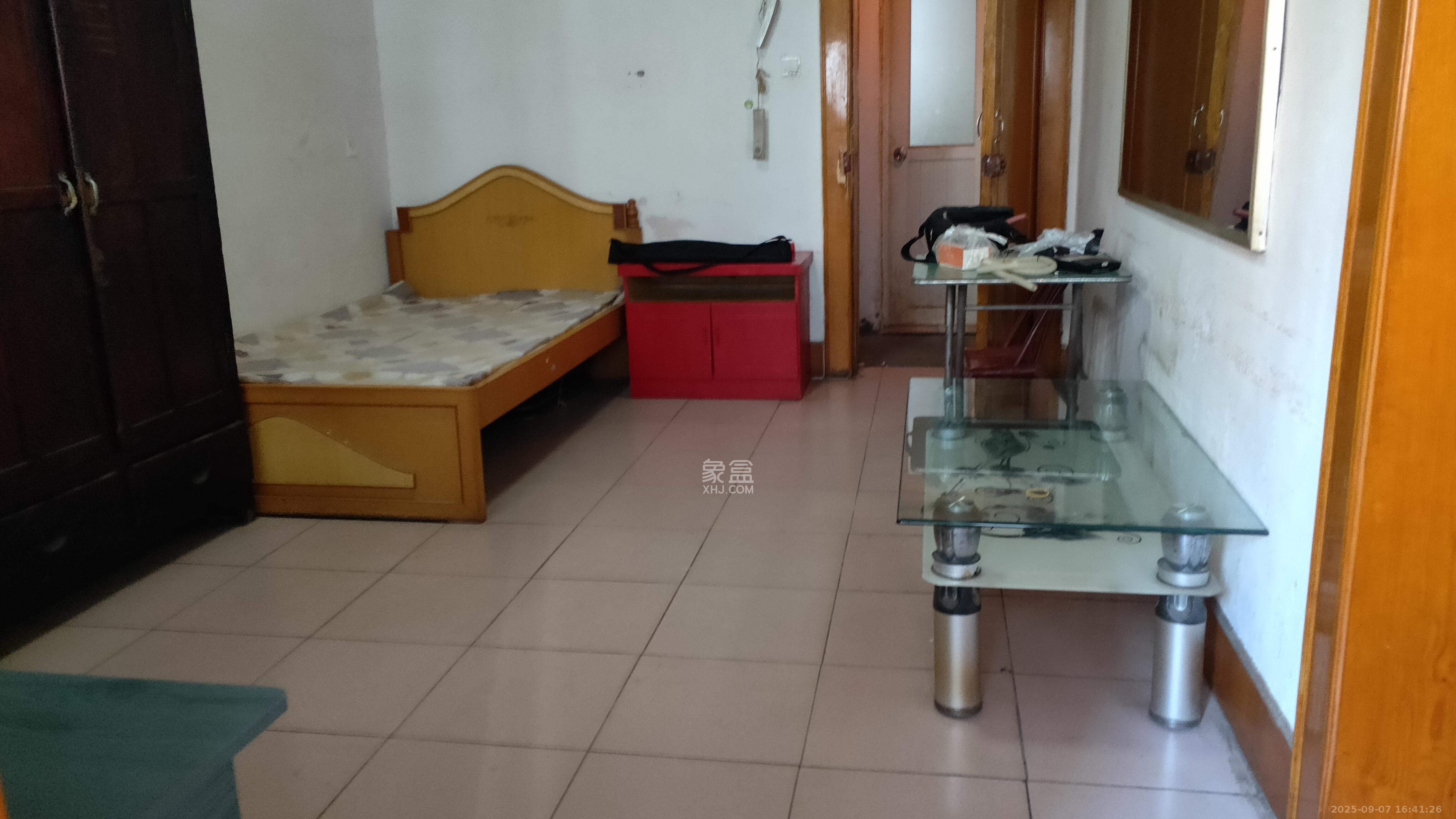 朝阳一、二村  1室1厅1卫    1200.0元/月 朝阳一、二村  1室1厅1卫    1200.0元/月室内图