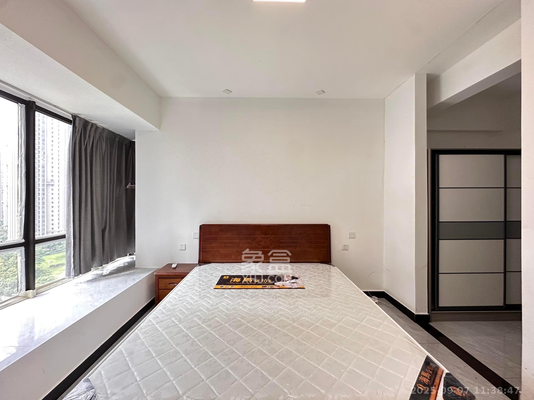 明昇壹城（明昇时代广场）二期  4室2厅3卫    3100.0元/月室内图