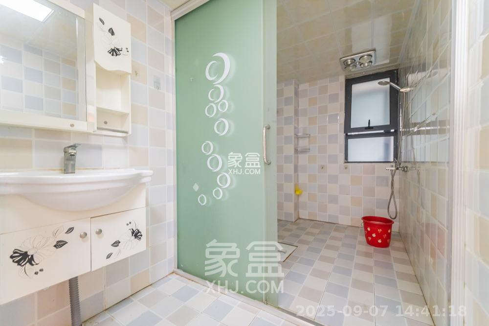 恒基凯旋门三期  3室2厅1卫    2500.0元/月室内图