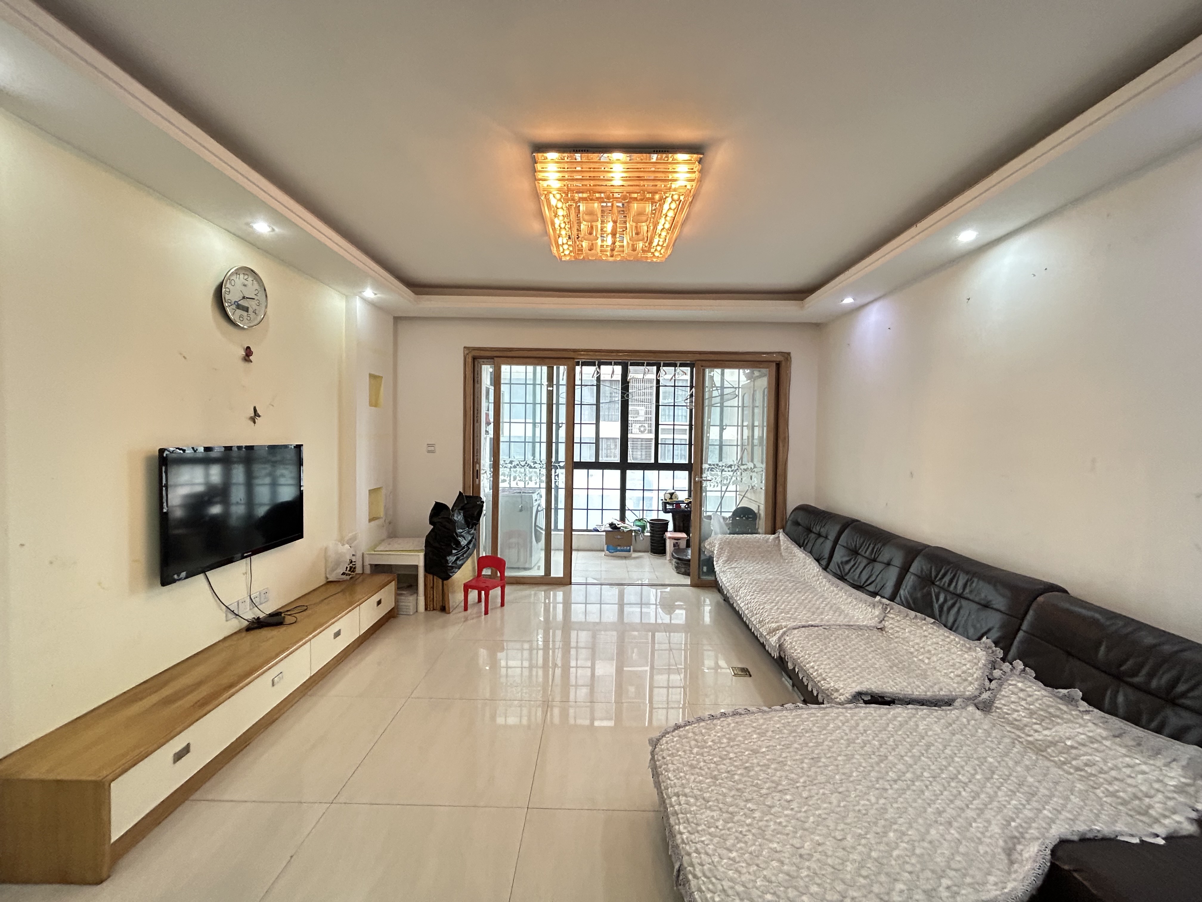 逸臣广场 3室2厅2卫 1800.0元/月 逸臣广场 3室2厅2卫 1800.0元/月室内图