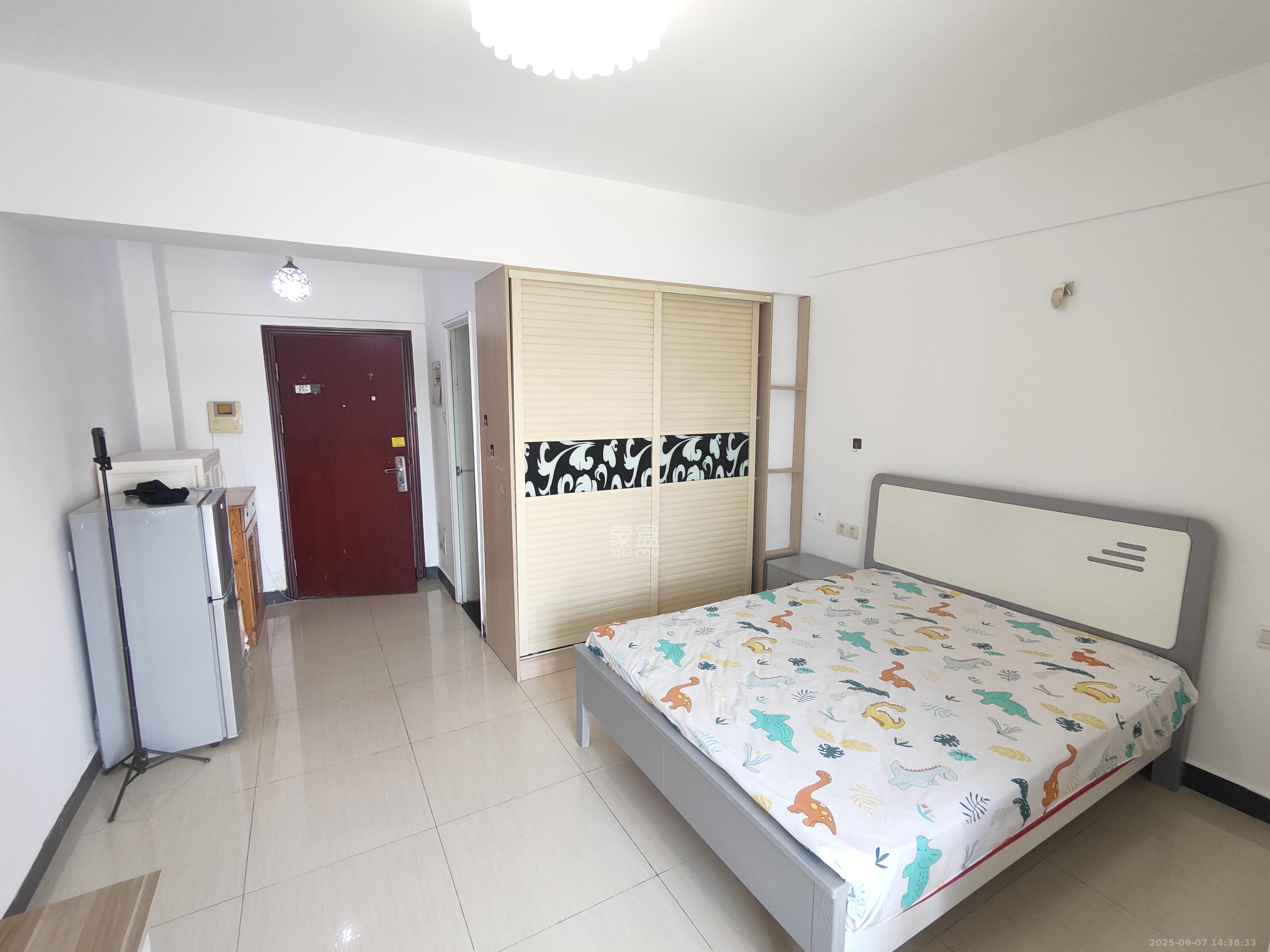 天健芙蓉盛世一期 1室1厅1卫 1400.0元/月 天健芙蓉盛世一期 1室1厅1卫 1400.0元/月室内图