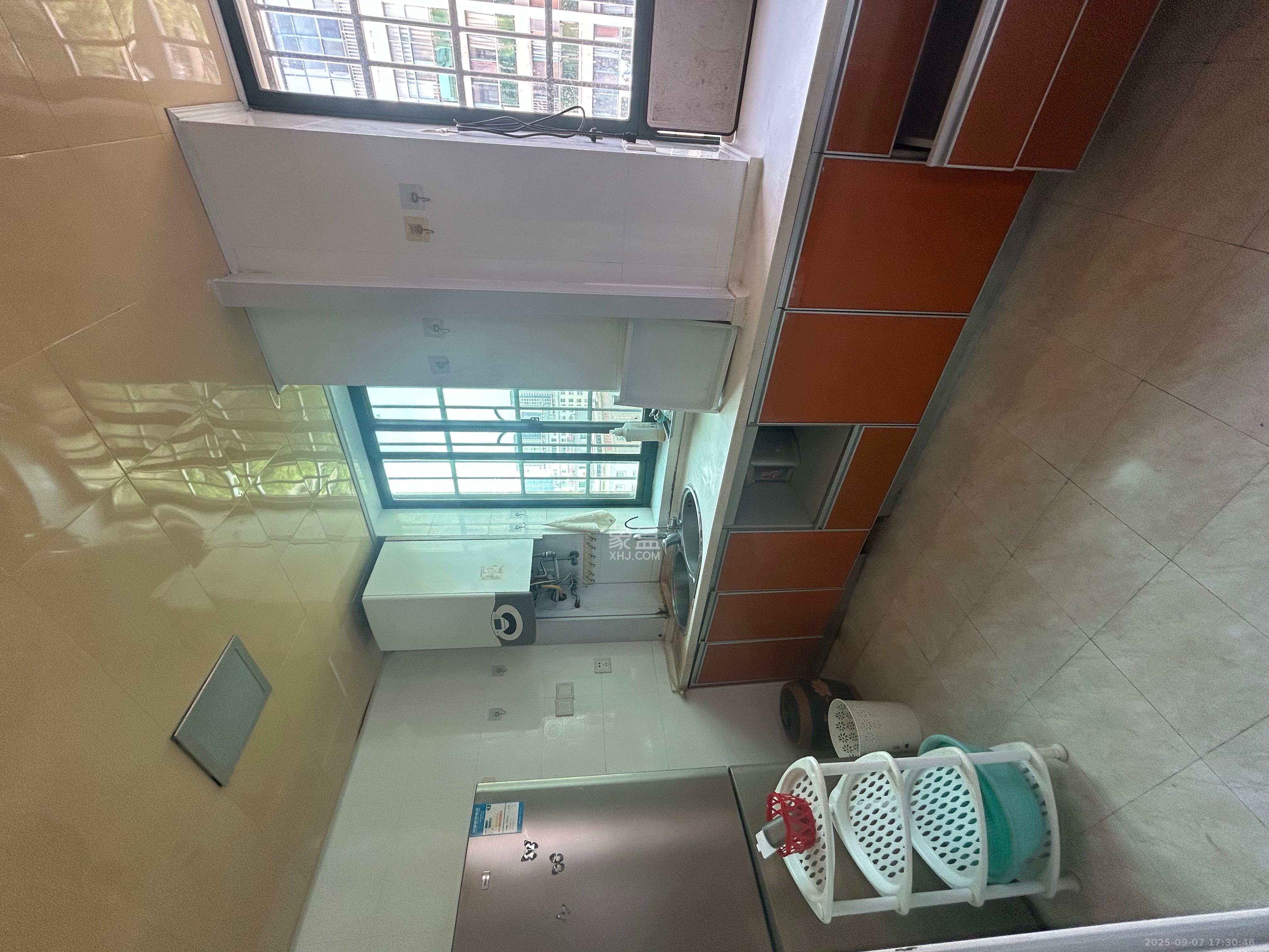 湘府东苑 3室2厅1卫 3500.0元/月 湘府东苑 3室2厅1卫 3500.0元/月室内图