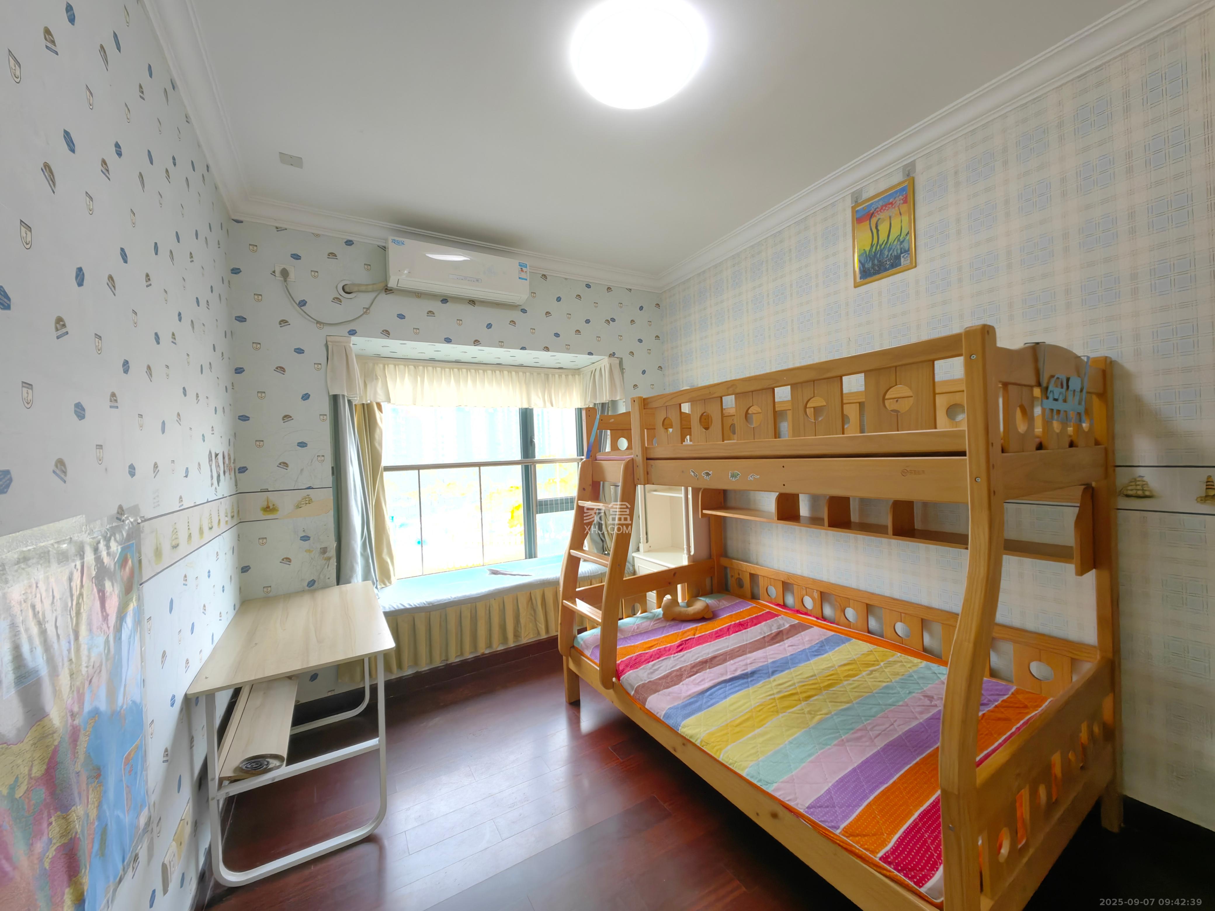 恒大翡翠华庭 3室2厅2卫 2200.0元/月 恒大翡翠华庭 3室2厅2卫 2200.0元/月室内图