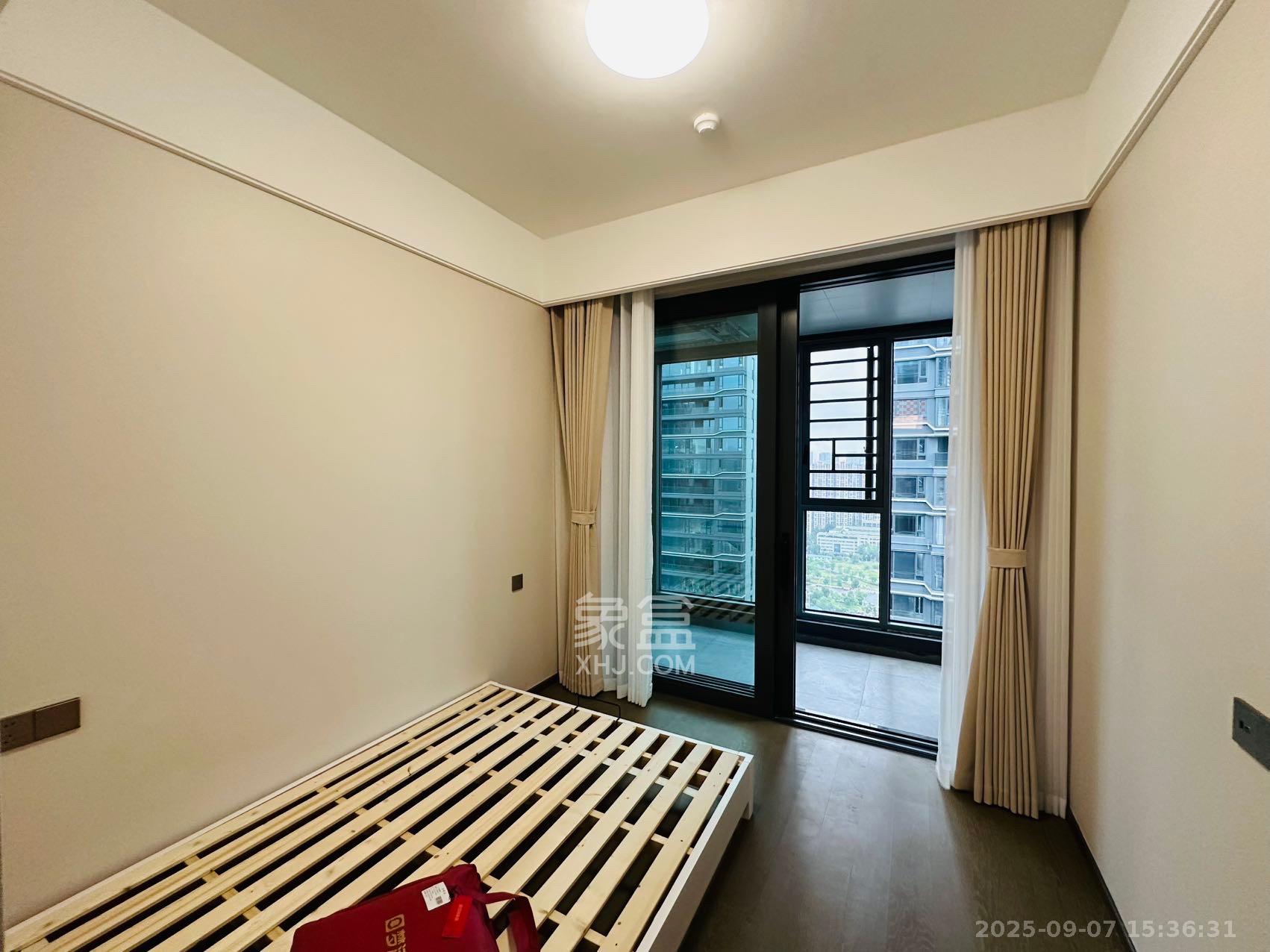 绿城招商桂语雲峯 4室2厅2卫 8000.0元/月 绿城招商桂语雲峯 4室2厅2卫 8000.0元/月室内图