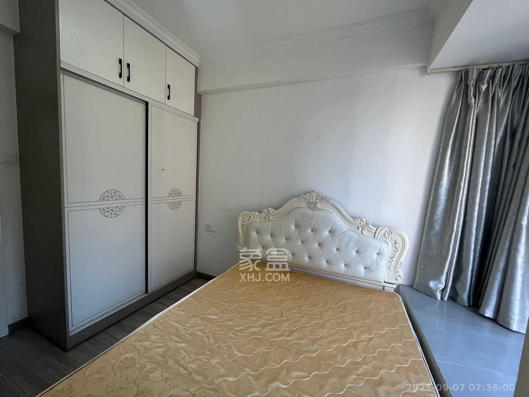 中建嘉和城  4室2厅2卫   2300.00元/月室内图