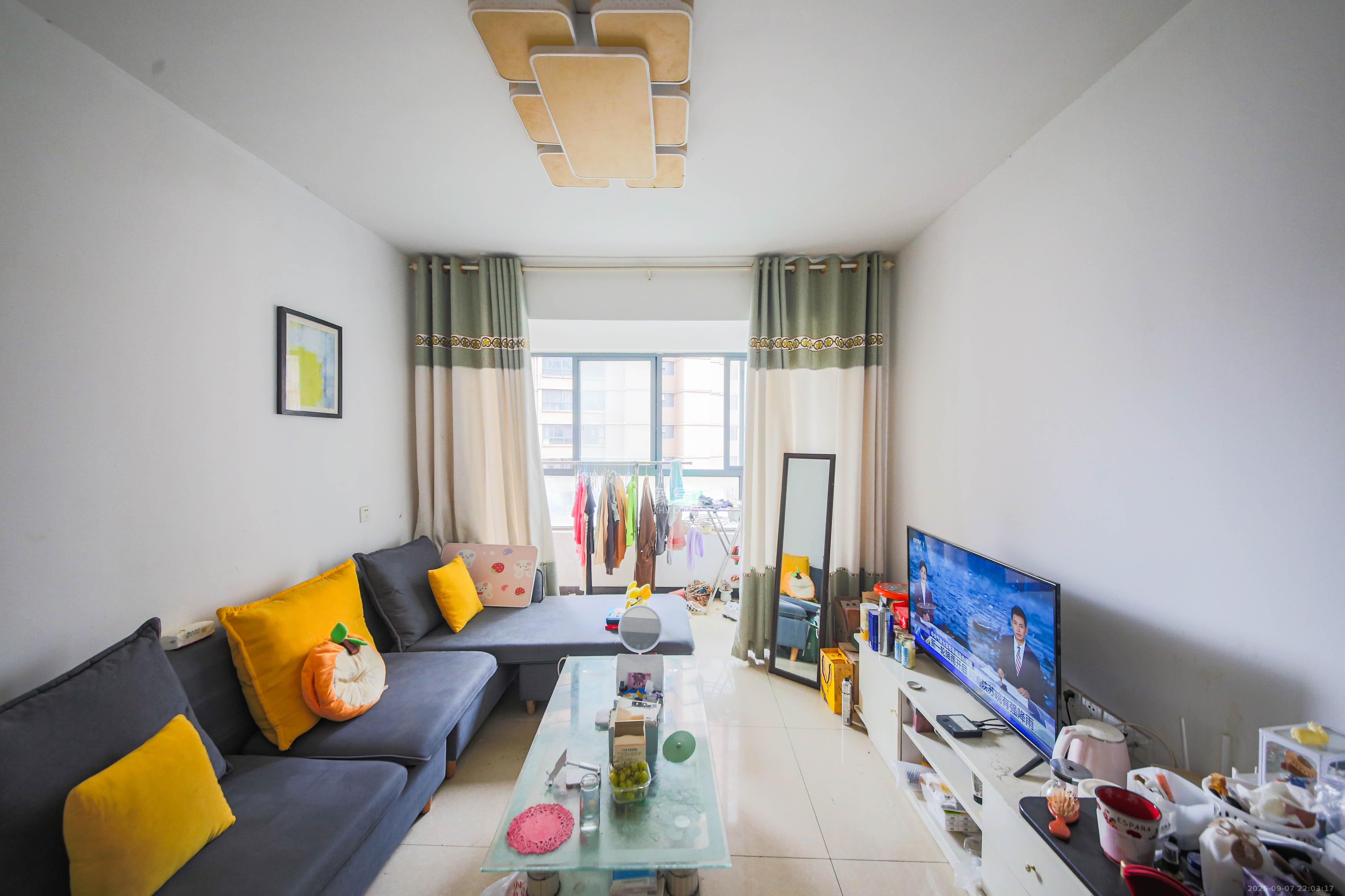 水墨林溪  2室1厅1卫    66.0万 水墨林溪  2室1厅1卫    66.0万客厅