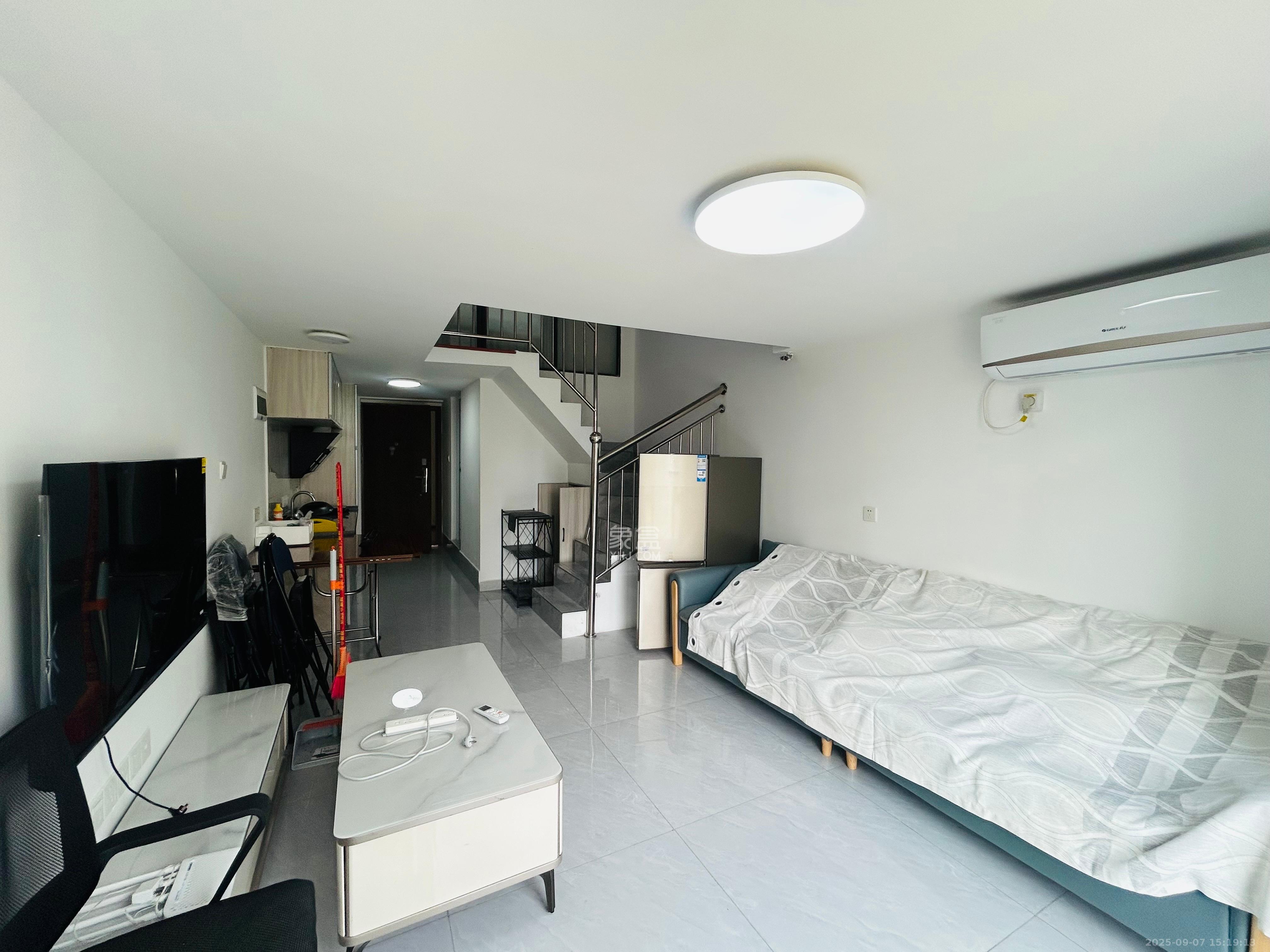 华润琨瑜府  2室1厅1卫    2200.0元/月室内图