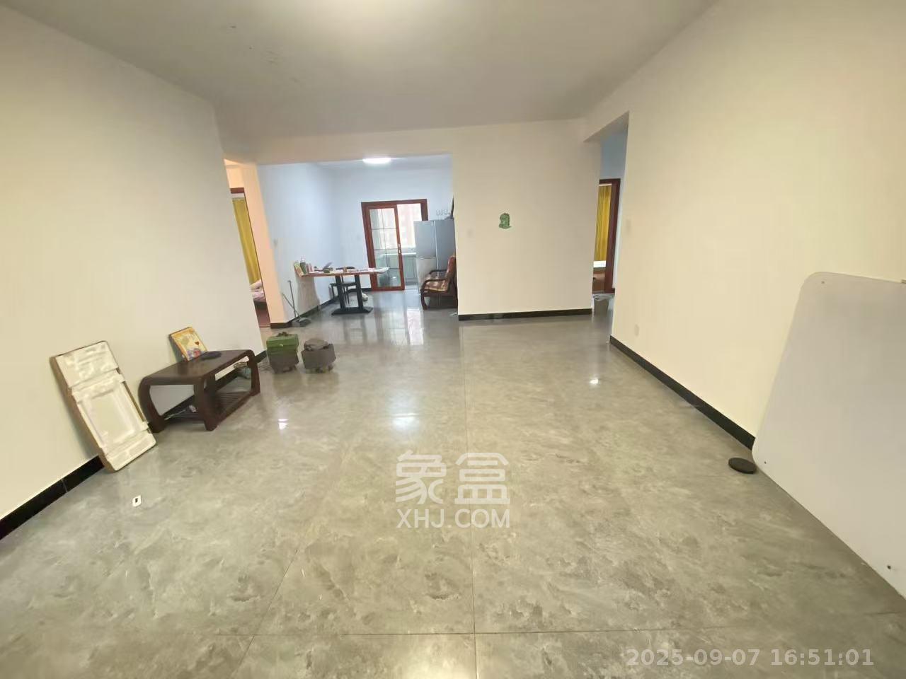 旭辉华庭  4室2厅2卫    1900.0元/月 旭辉华庭  4室2厅2卫    1900.0元/月