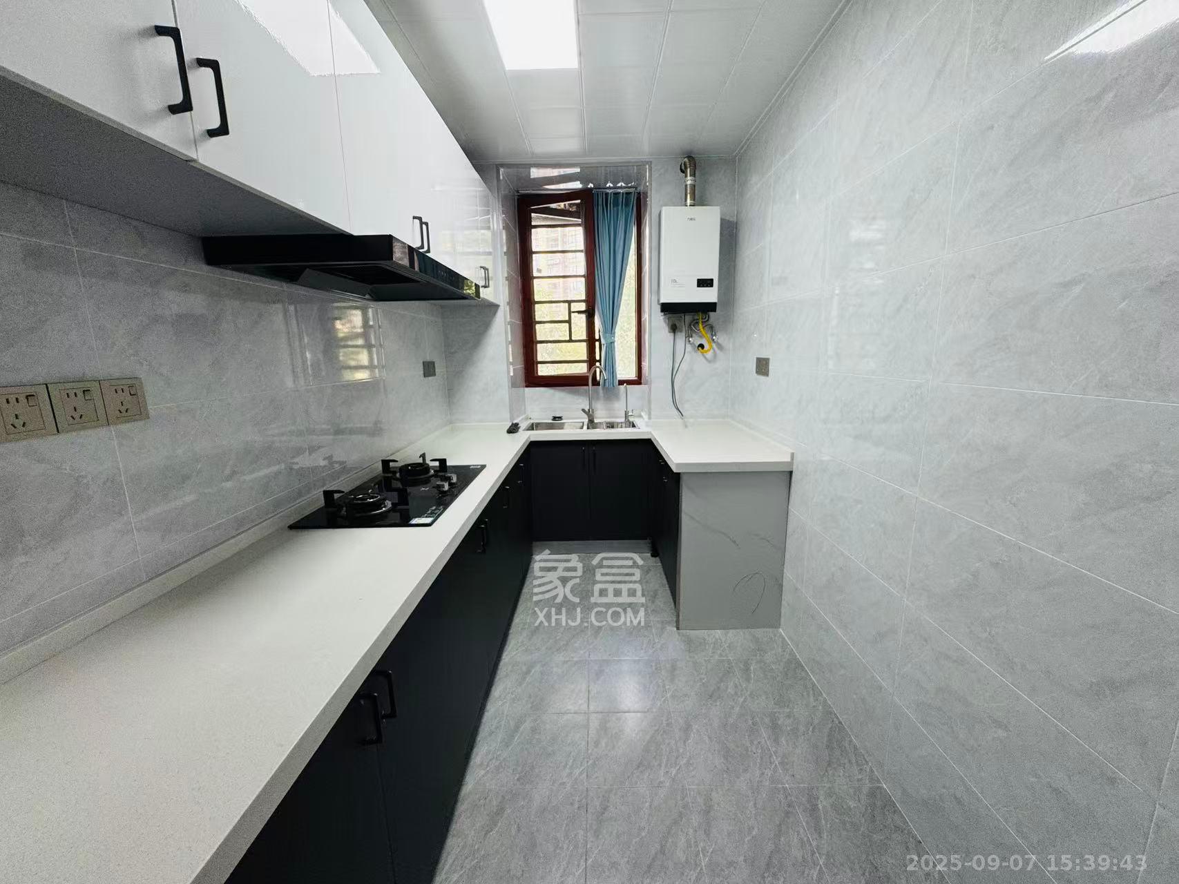 铝厂宿舍 3室2厅1卫 1900.0元/月 铝厂宿舍 3室2厅1卫 1900.0元/月室内图