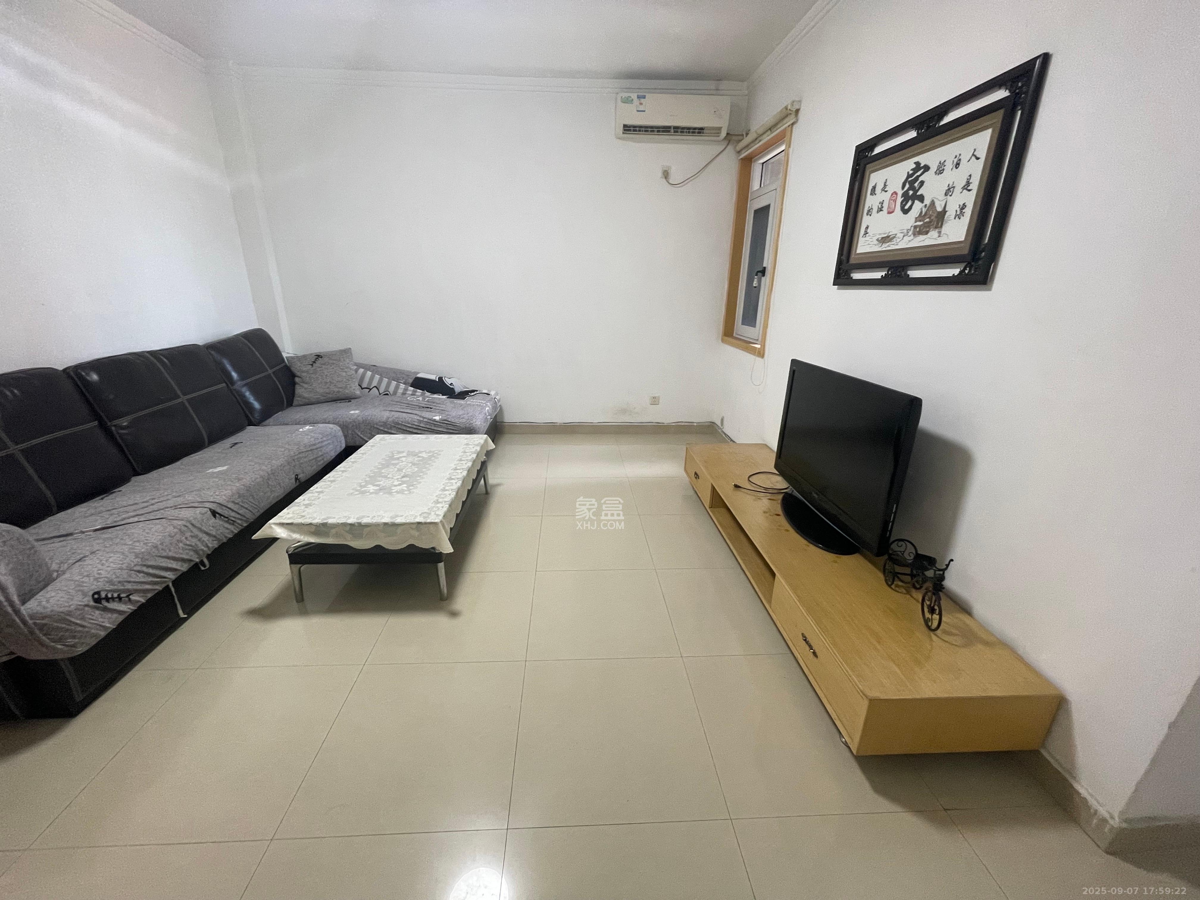 宏泽佳园  2室1厅1卫    2000.0元/月 宏泽佳园  2室1厅1卫    2000.0元/月