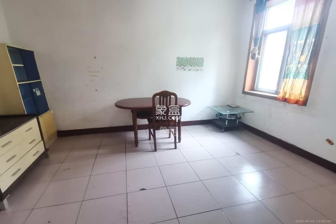 桂花二村 2室1厅1卫 1100.0元/月 桂花二村 2室1厅1卫 1100.0元/月室内图