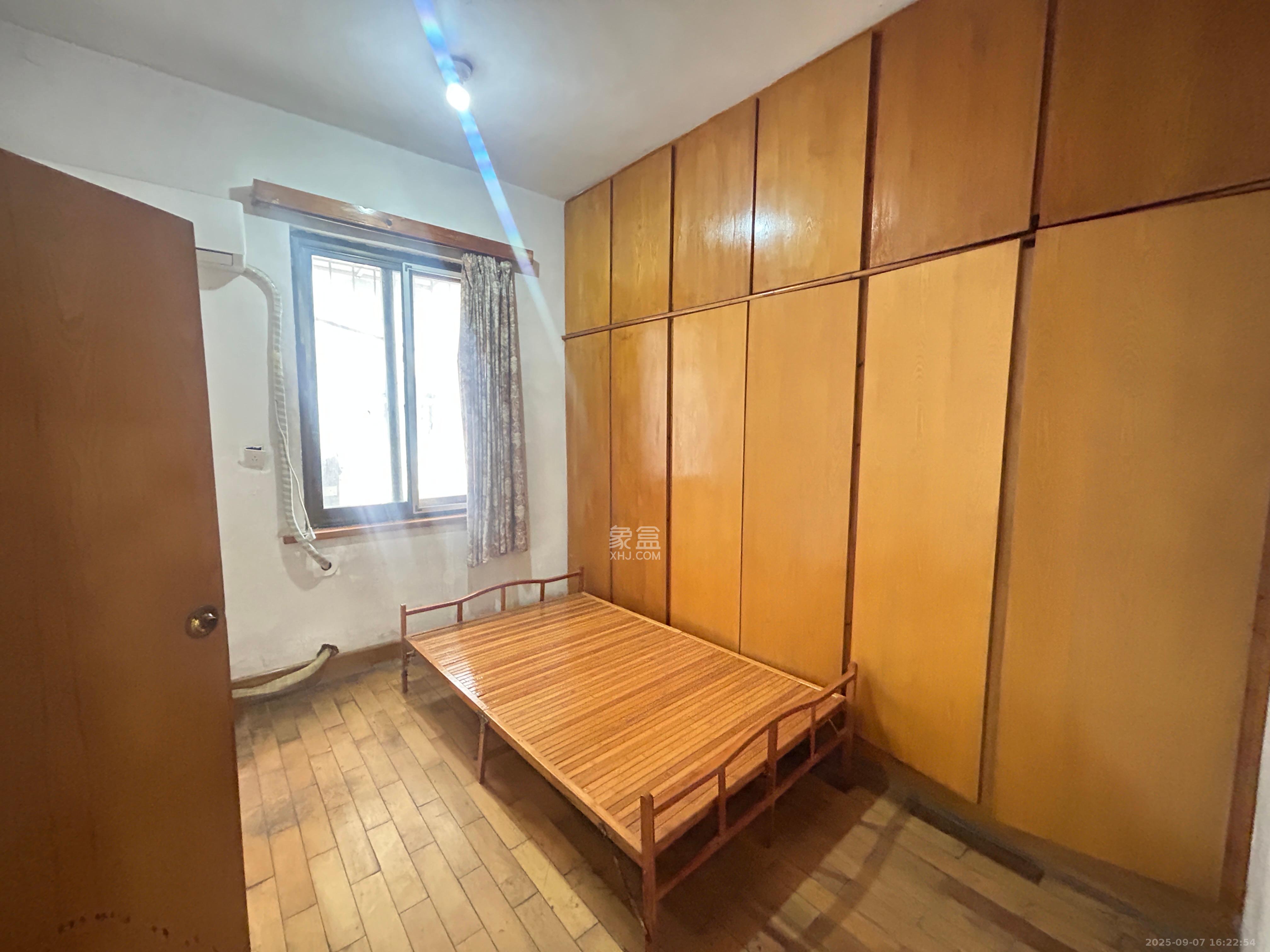 农机宿舍(省农机局大院宿舍) 4室2厅2卫 3080.0元/月 农机宿舍(省农机局大院宿舍) 4室2厅2卫 3080.0元/月室内图