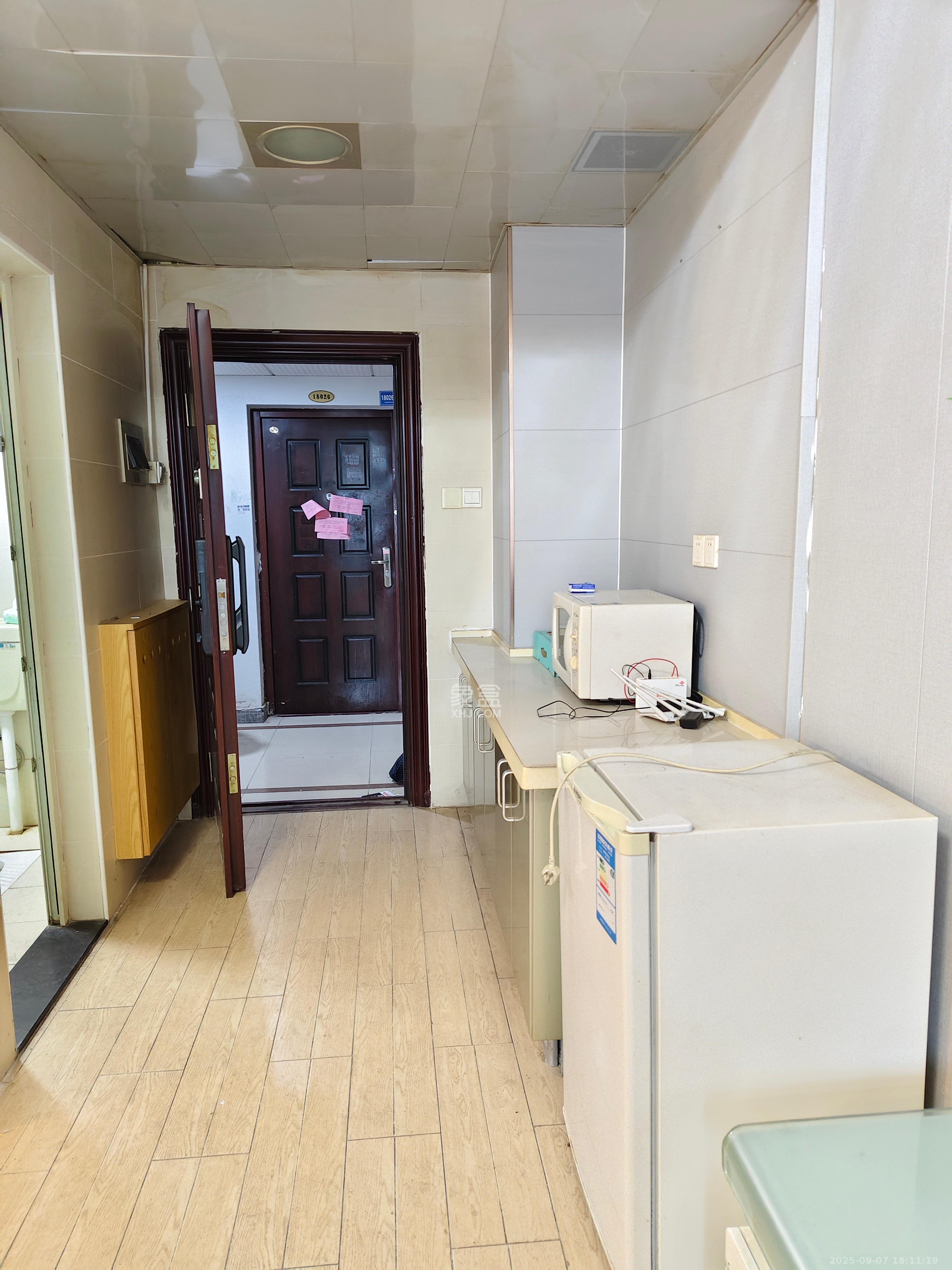 长城华都  1室1厅1卫    1400.0元/月室内图