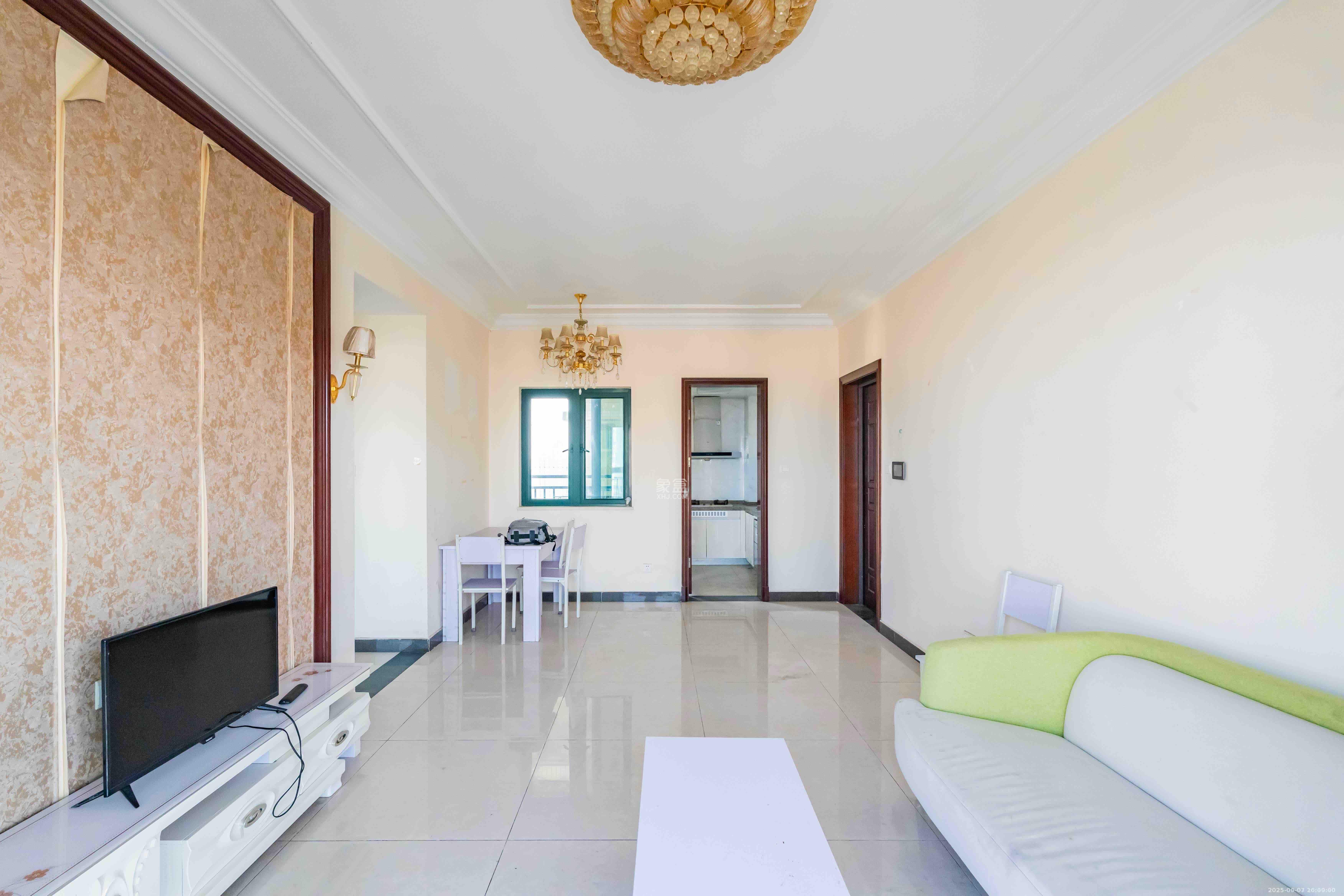 恒大雅苑 3室2厅1卫 2200.0元/月 恒大雅苑 3室2厅1卫 2200.0元/月室内图