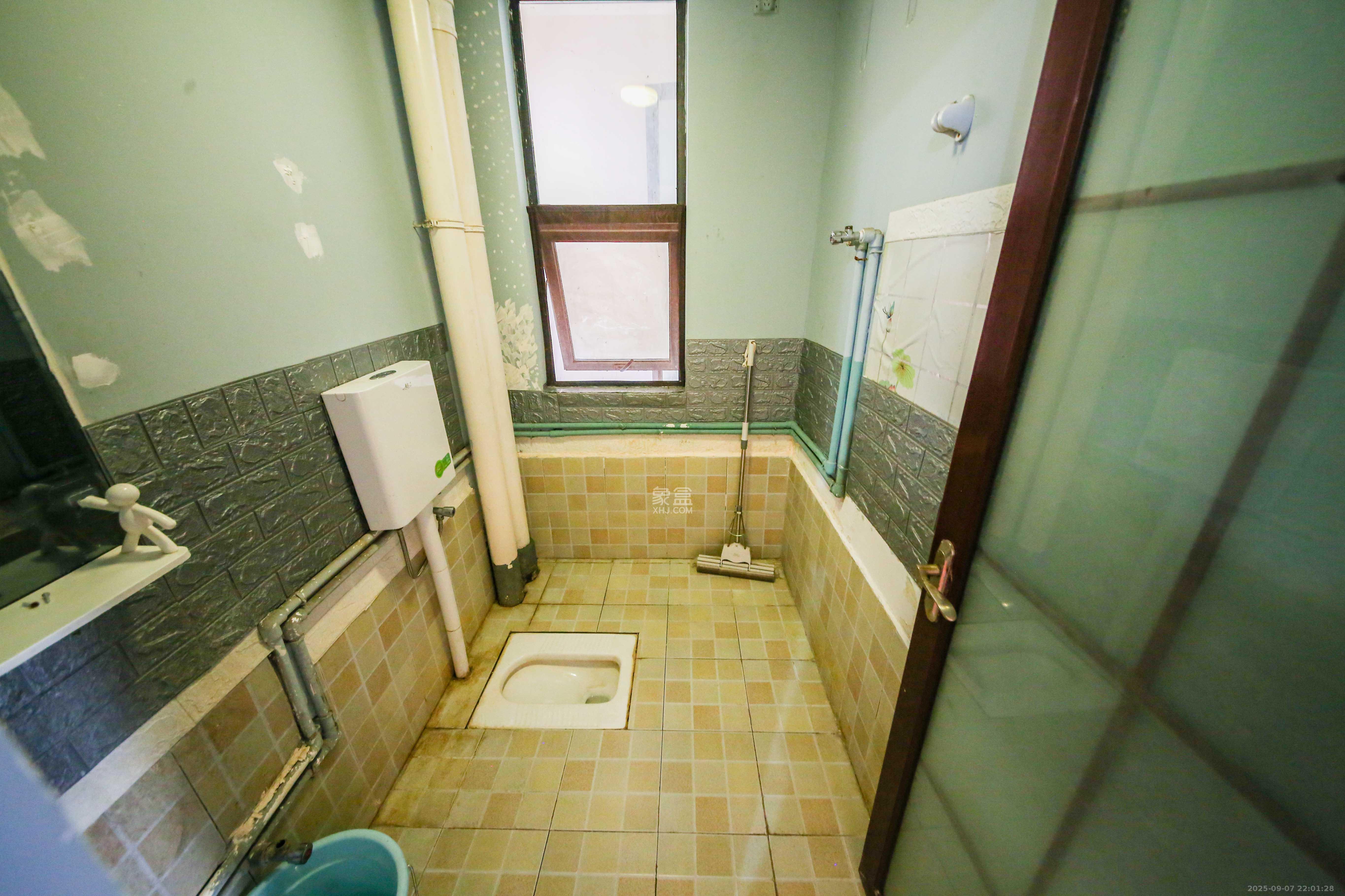 文景领秀  2室2厅1卫    69.9万卫生间