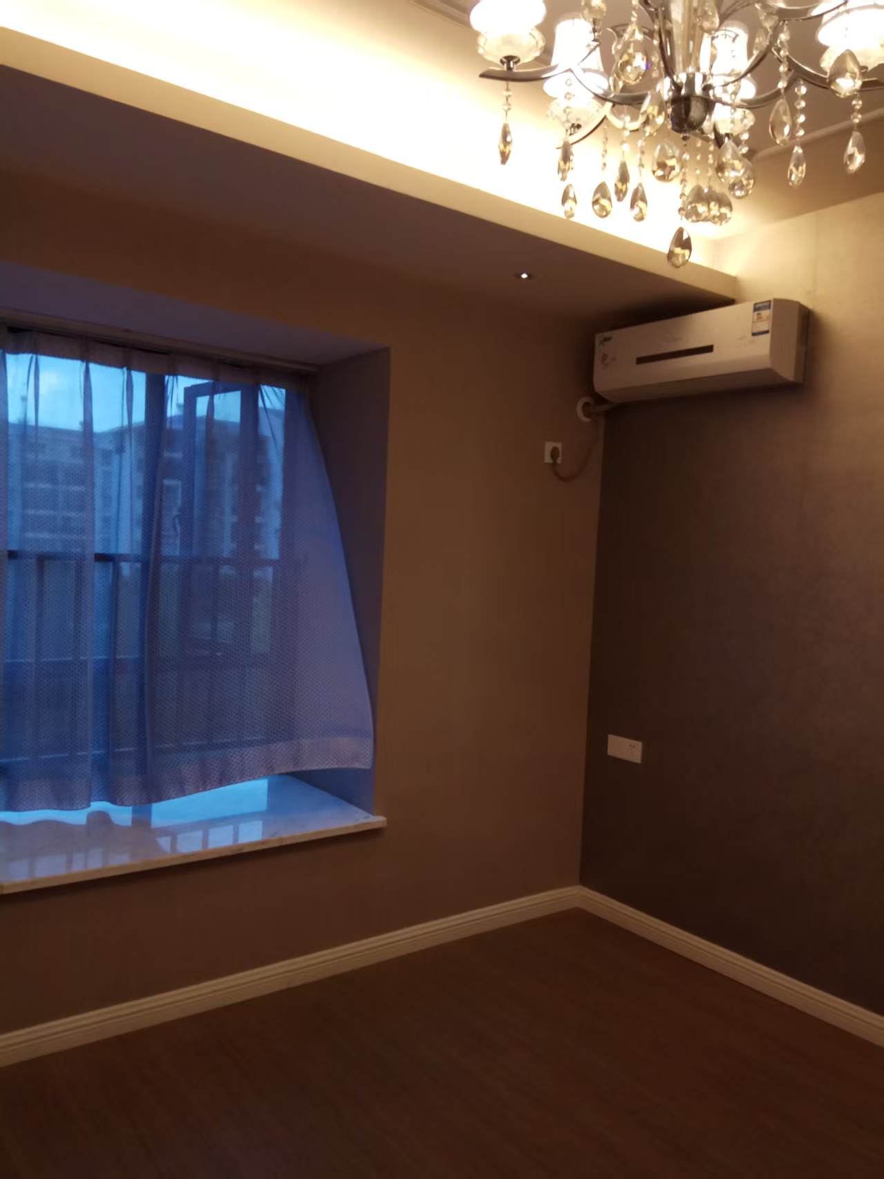 月亮湾三期  4室2厅2卫    2080.0元/月 月亮湾三期  4室2厅2卫    2080.0元/月室内图