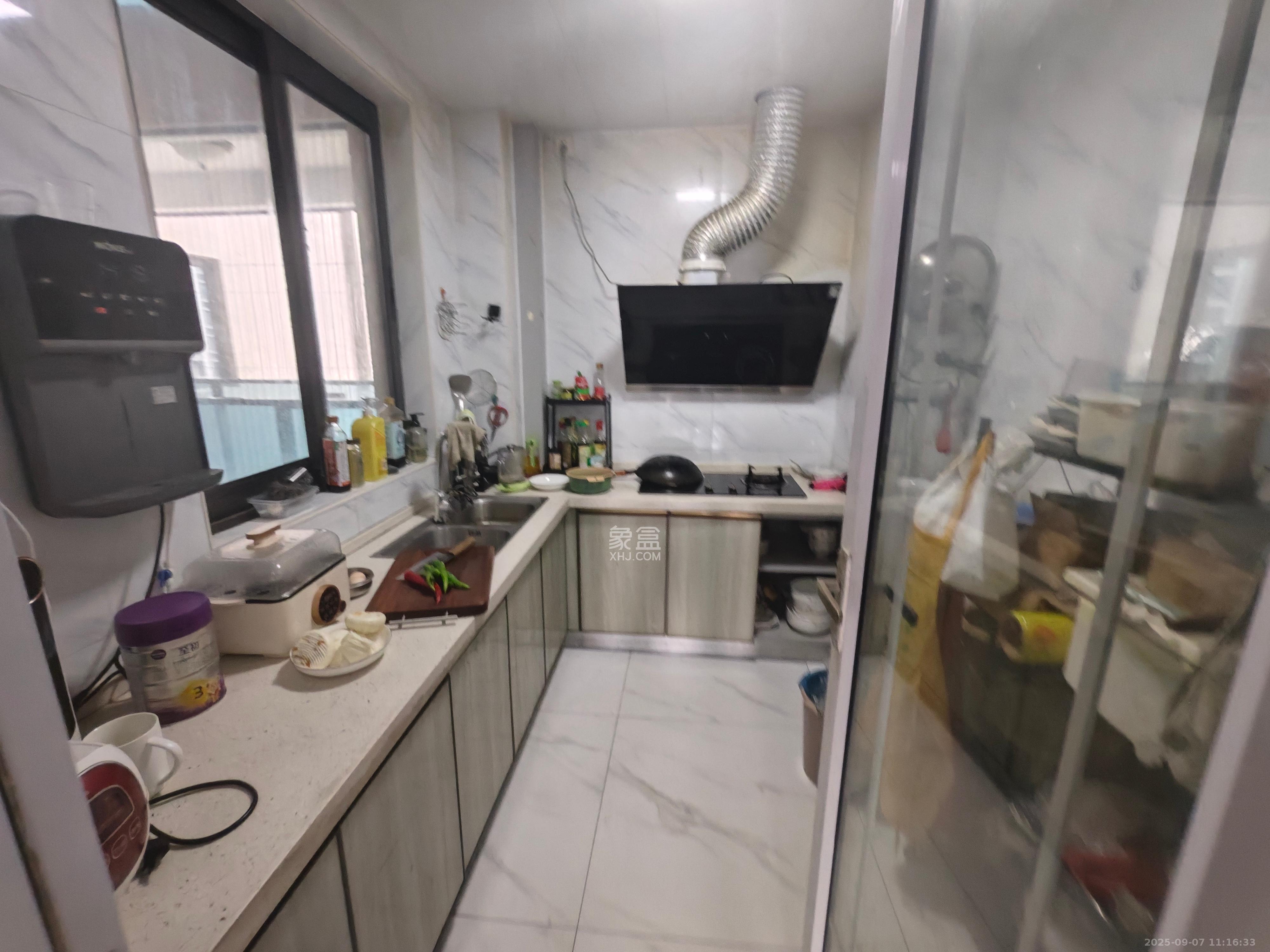 明昇壹城(明昇时代广场)一期 3室2厅2卫 2500.0元/月 明昇壹城(明昇时代广场)一期 3室2厅2卫 2500.0元/月室内图