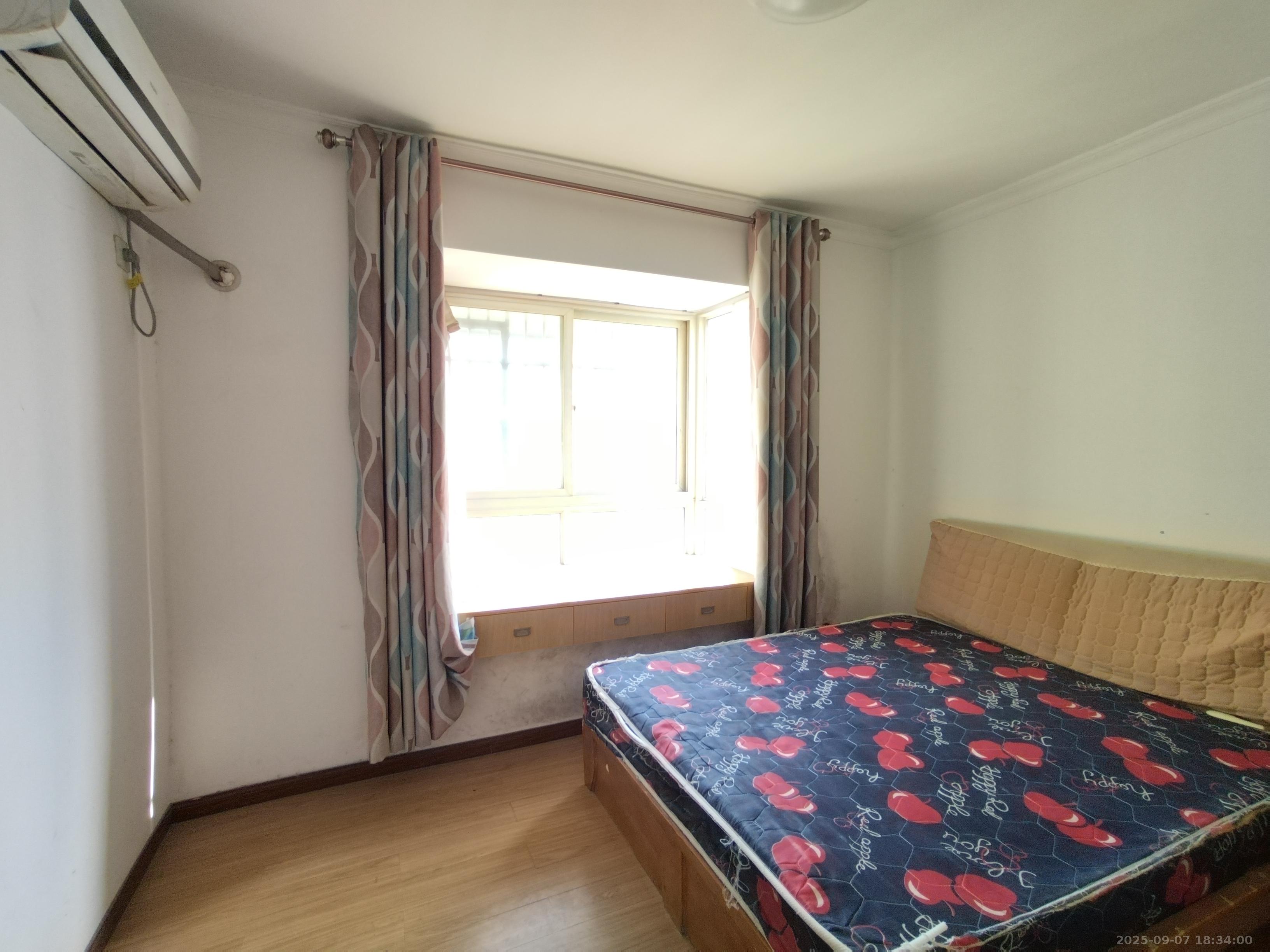 谷山乐园二期  3室2厅1卫    1500.0元/月 谷山乐园二期  3室2厅1卫    1500.0元/月室内图