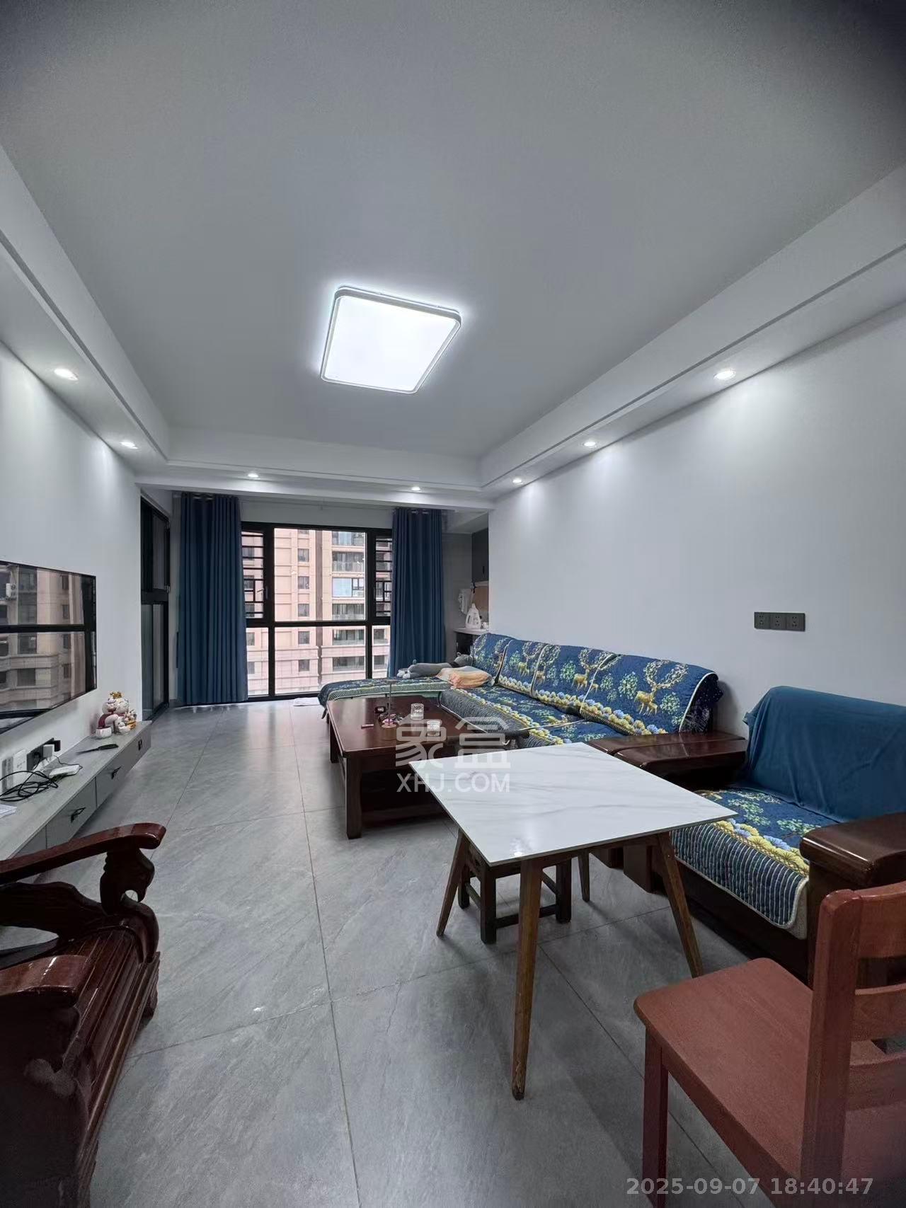 长房星昇公馆  3室2厅2卫    2900.0元/月 长房星昇公馆  3室2厅2卫    2900.0元/月室内图