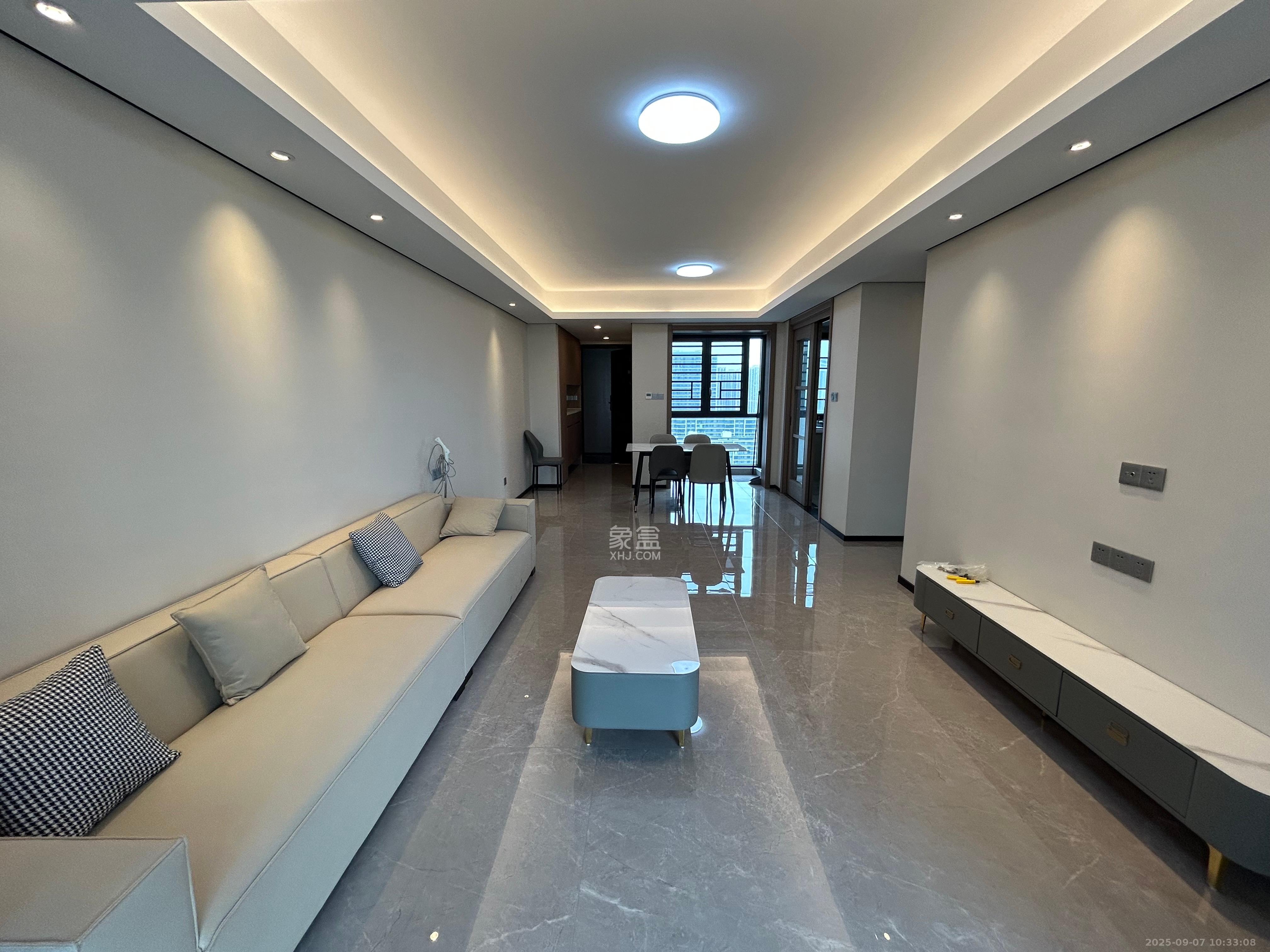 中海麓山境南区 4室2厅2卫 3000.0元/月 中海麓山境南区 4室2厅2卫 3000.0元/月室内图