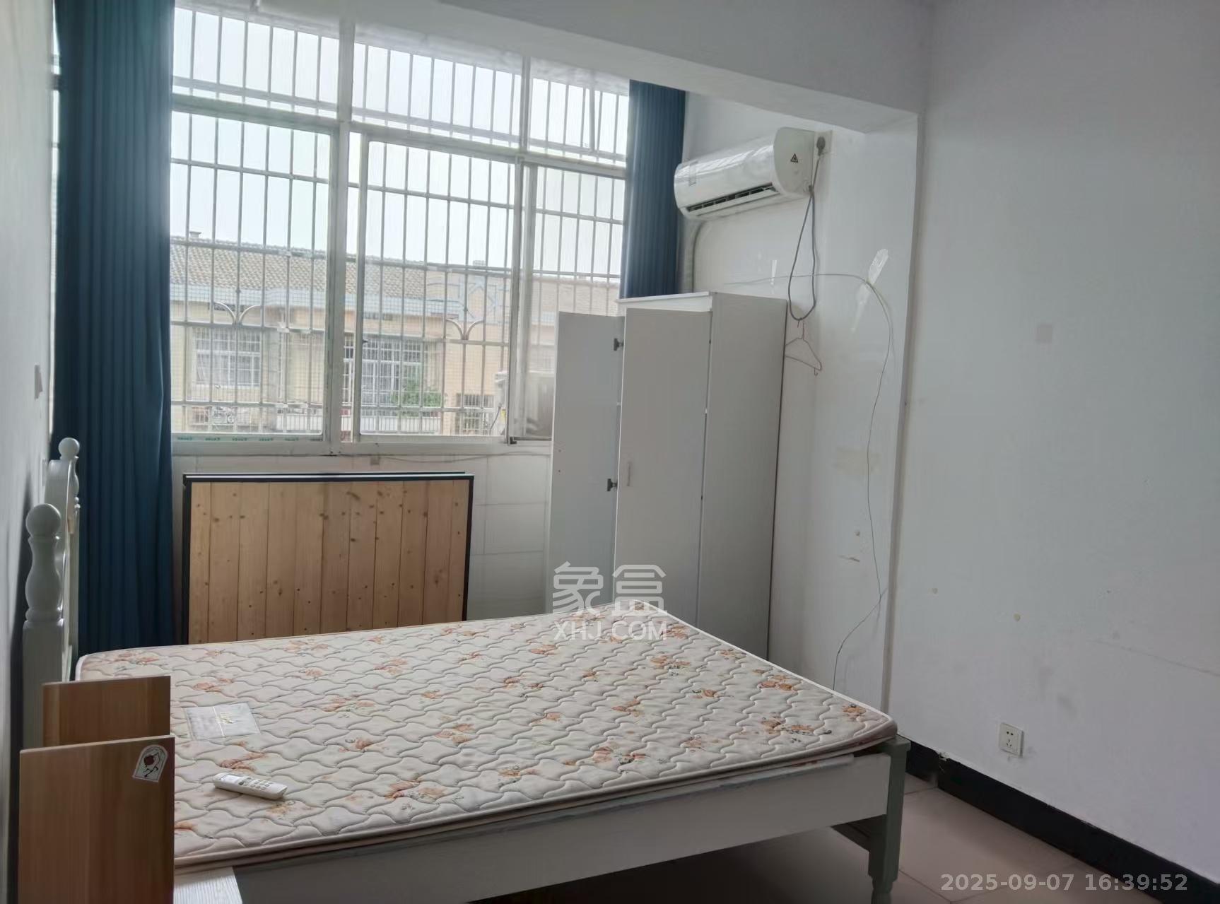 新塘垅小区(高桥物流园) 2室1厅1卫 1200.0元/月 新塘垅小区(高桥物流园) 2室1厅1卫 1200.0元/月室内图