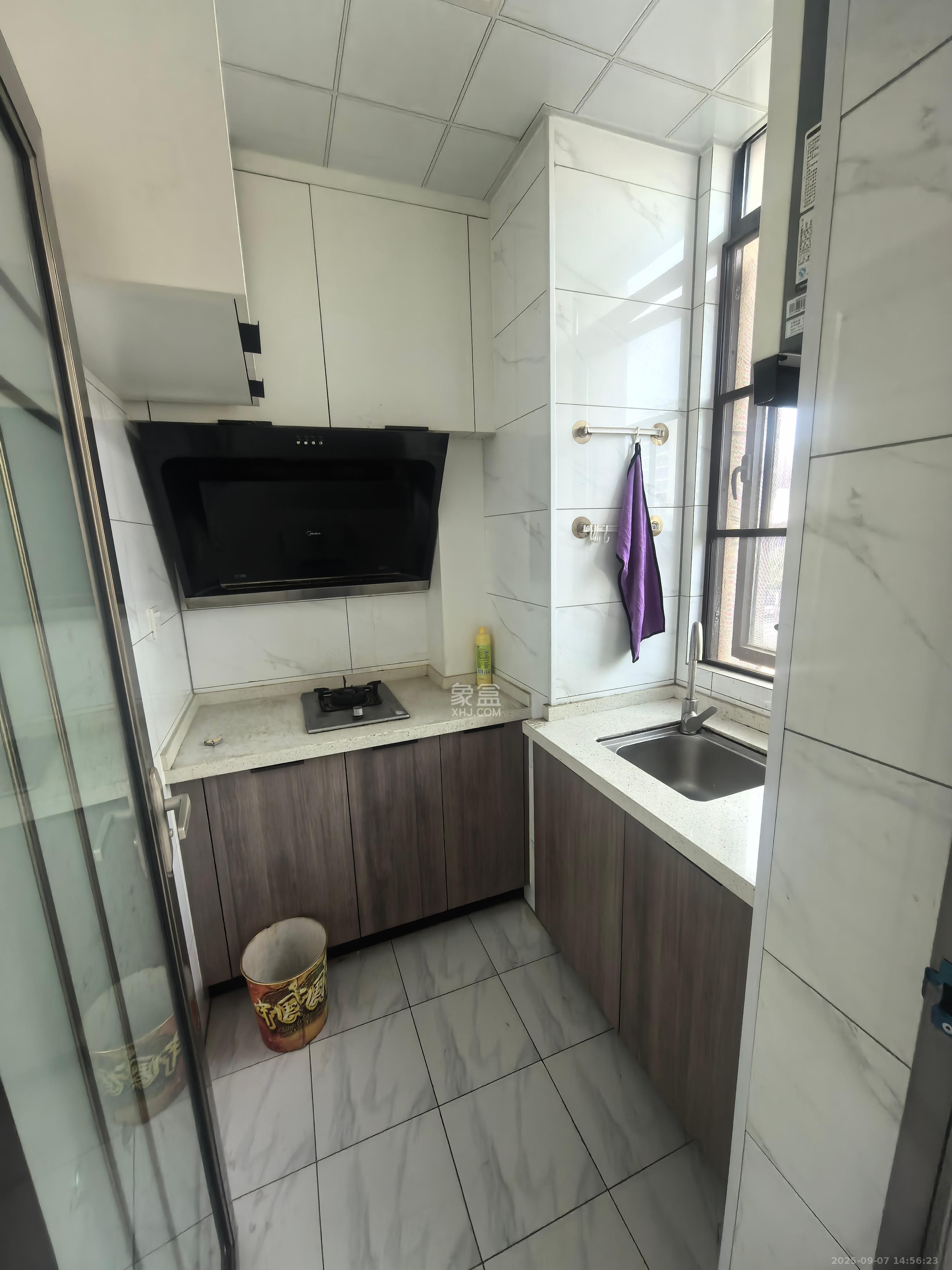 国泰九龙湾 1室0厅0卫 1400.0元/月 国泰九龙湾 1室0厅0卫 1400.0元/月室内图