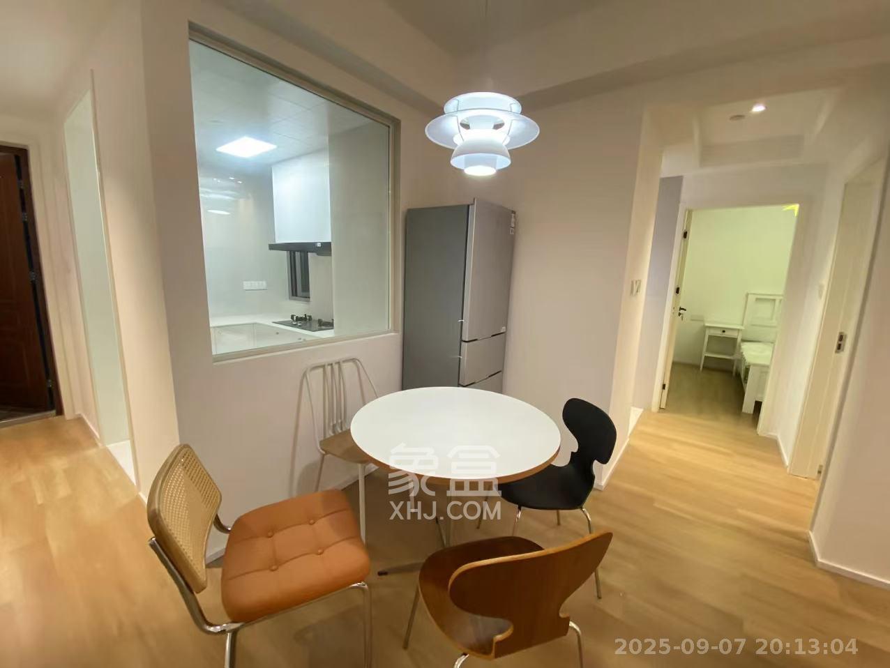 阳光城檀悦  3室2厅1卫    4000.0元/月室内图