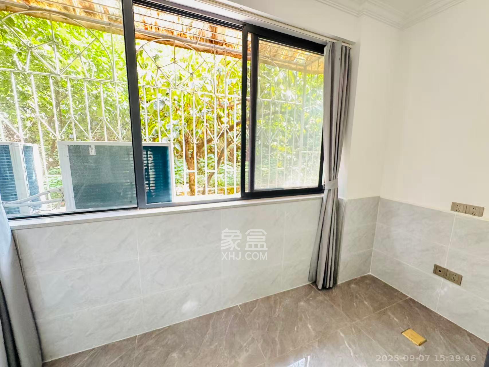 铝厂宿舍 3室2厅1卫 1900.0元/月 铝厂宿舍 3室2厅1卫 1900.0元/月室内图