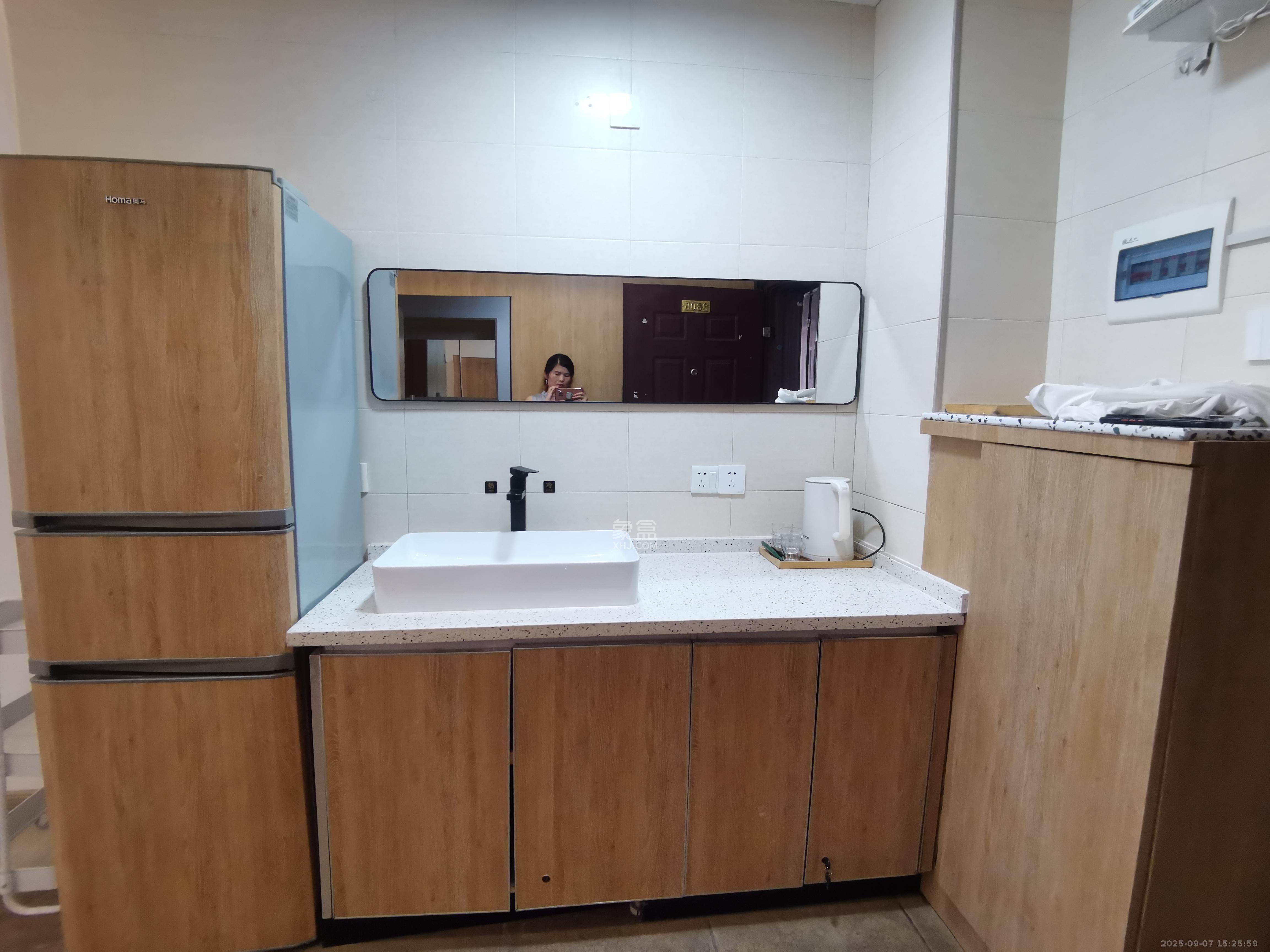 YO领域（领御大厦）  1室1厅1卫    1350.0元/月室内图