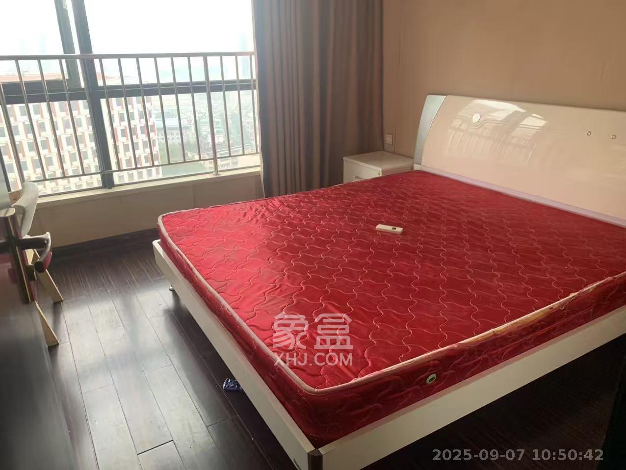德思勤城市广场（宝格丽公寓）  1室1厅1卫   2100.00元/月室内图