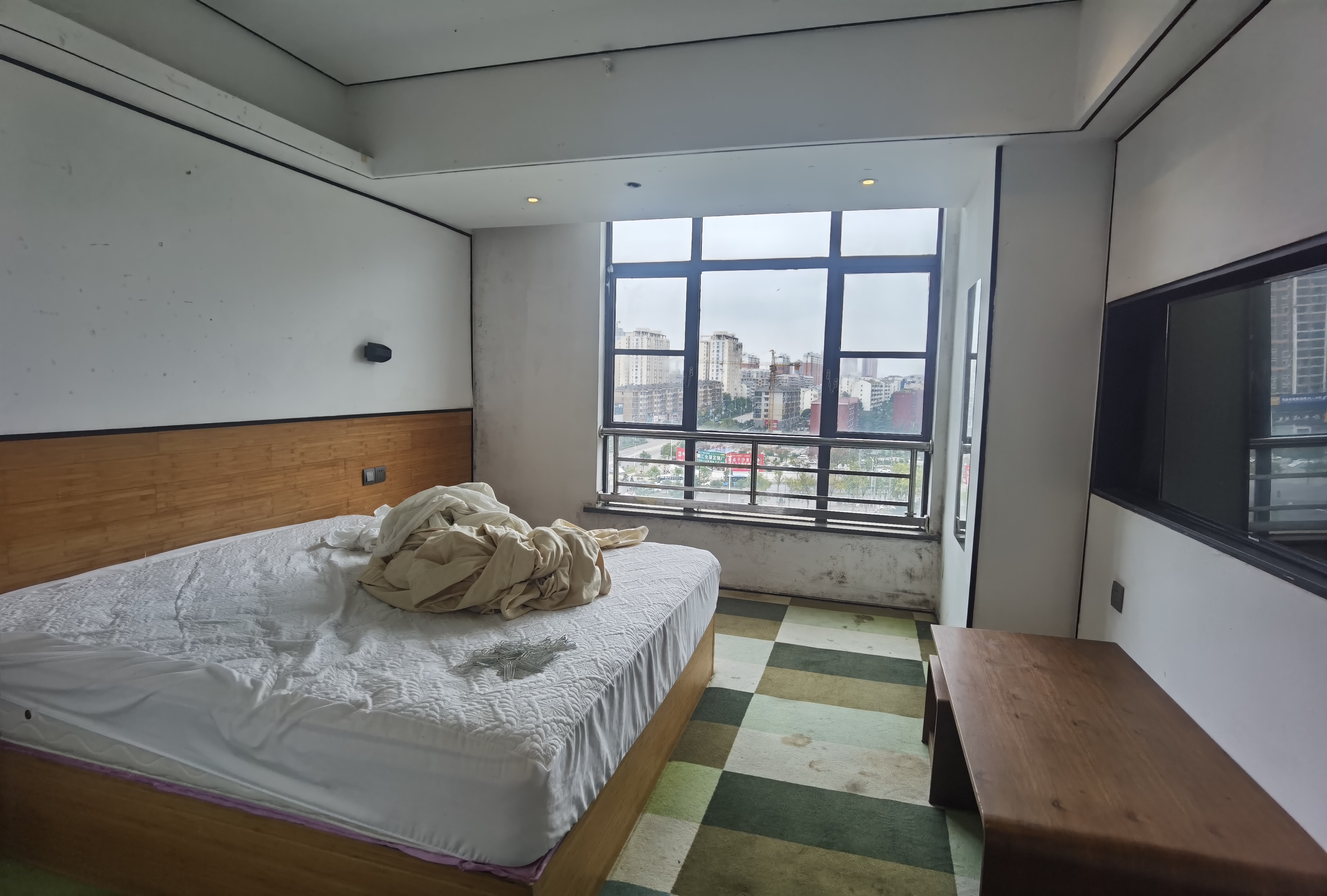 众一桂府  2室1厅1卫    28.0万 众一桂府  2室1厅1卫    28.0万客厅