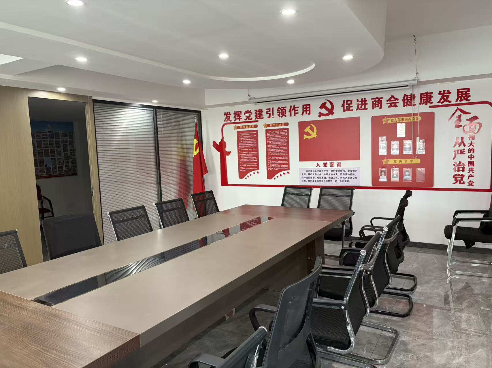 韦斯特城市花园 3室2厅1卫 4200.0元/月 韦斯特城市花园 3室2厅1卫 4200.0元/月室内图