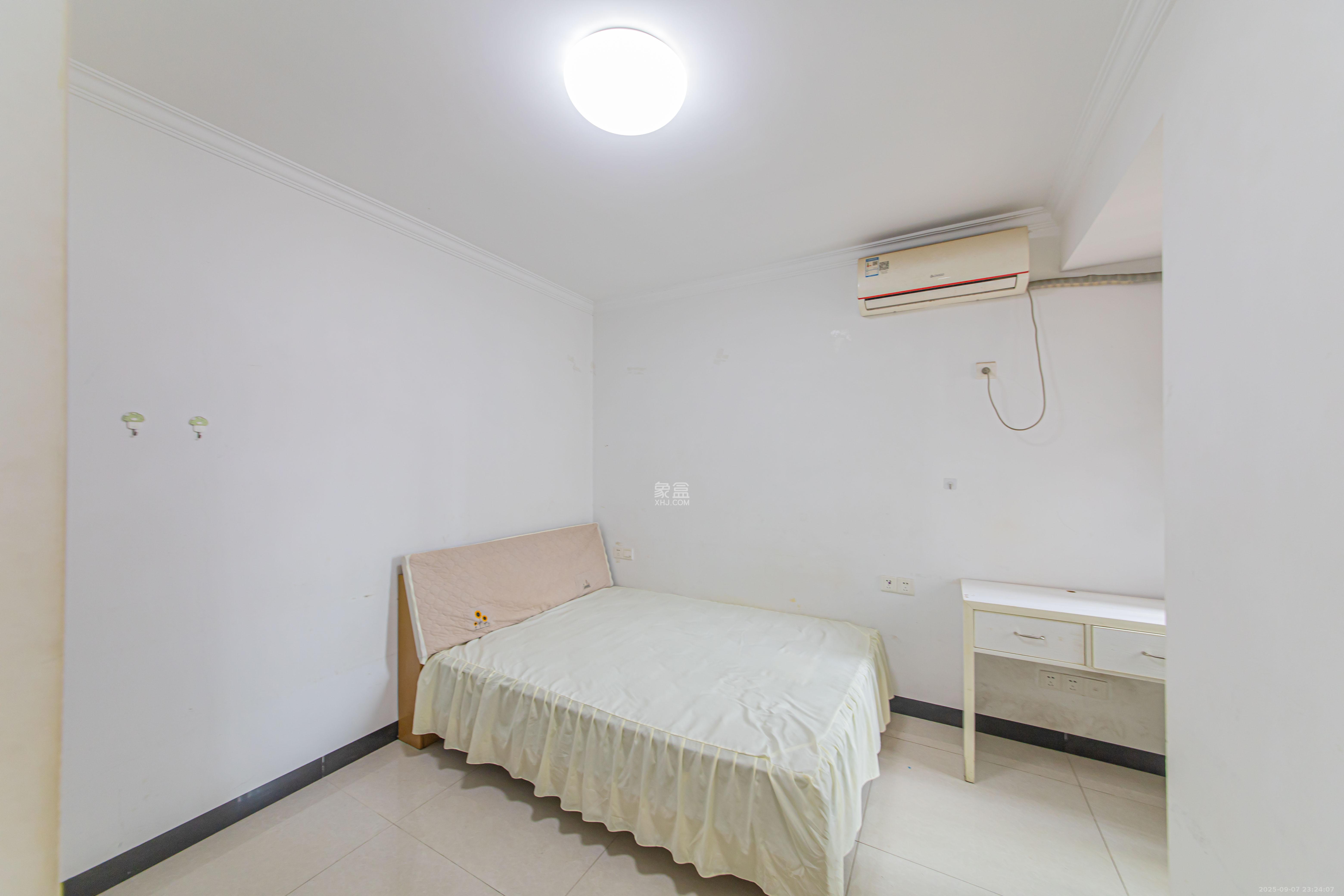 长城水郡  2室2厅1卫    60.0万 长城水郡  2室2厅1卫    60.0万卧室