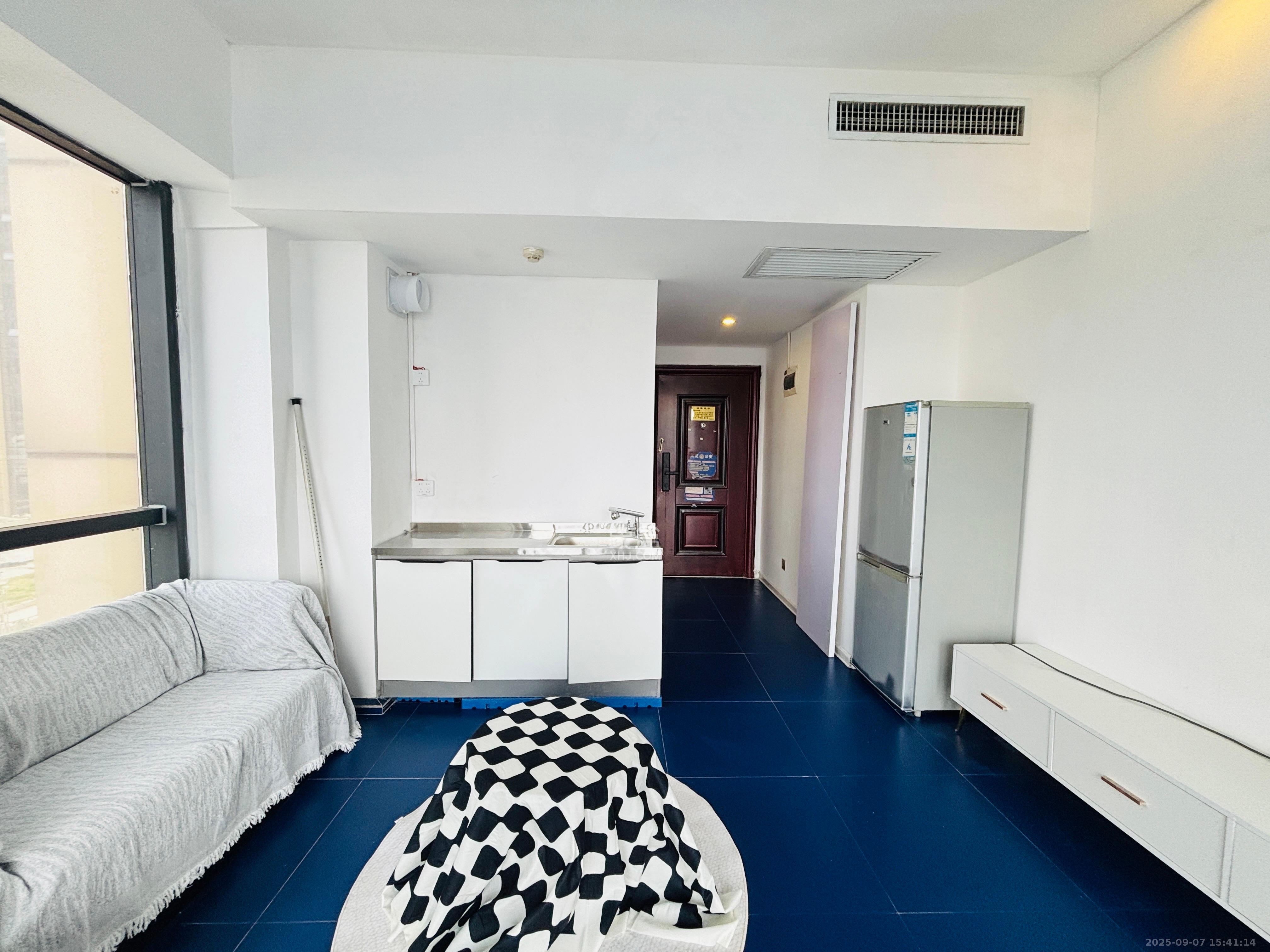 万坤图财富广场  1室1厅1卫    1500.0元/月室内图