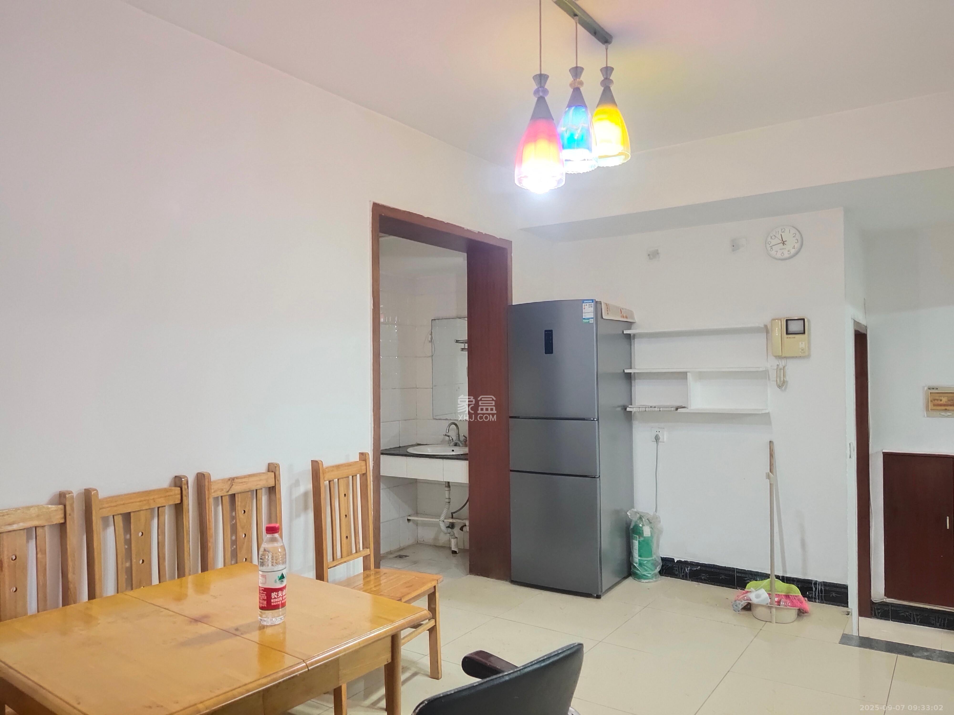 御景龙城 3室2厅2卫 1900.0元/月 御景龙城 3室2厅2卫 1900.0元/月室内图