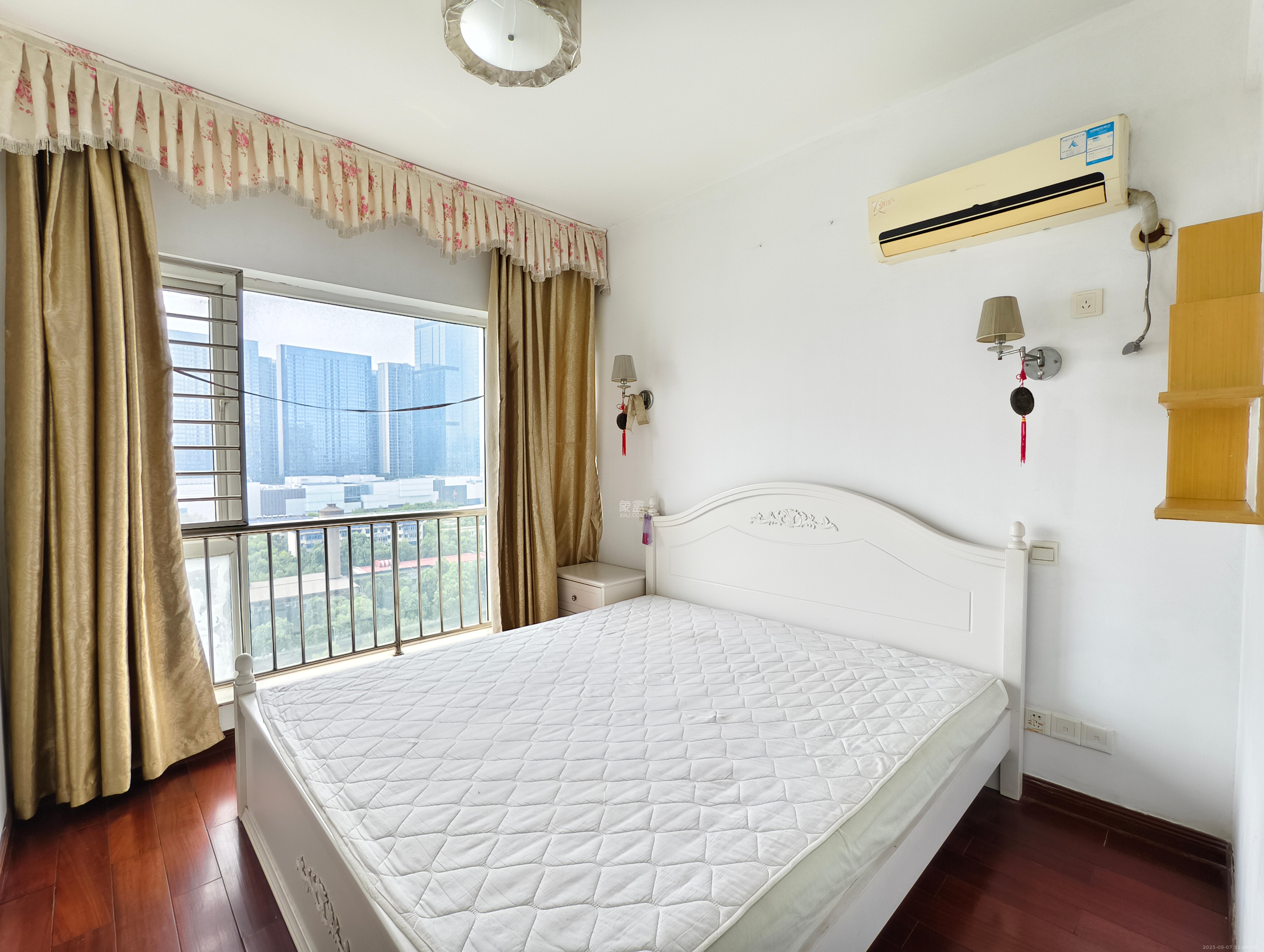 香麓丽舍  3室2厅2卫    2600.0元/月 香麓丽舍  3室2厅2卫    2600.0元/月室内图