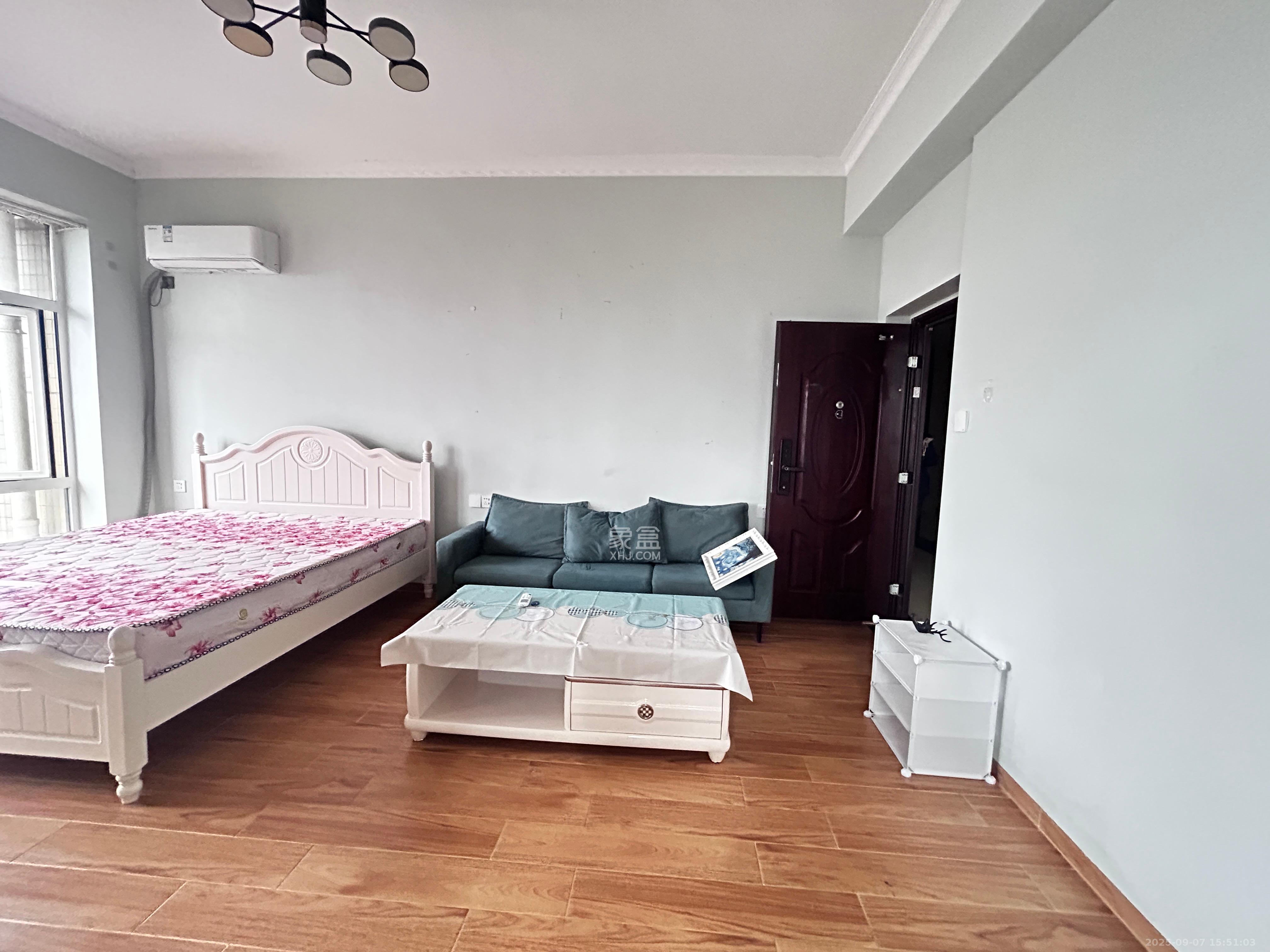 金鼎公园尚 1室1厅1卫 1300.0元/月 金鼎公园尚 1室1厅1卫 1300.0元/月室内图