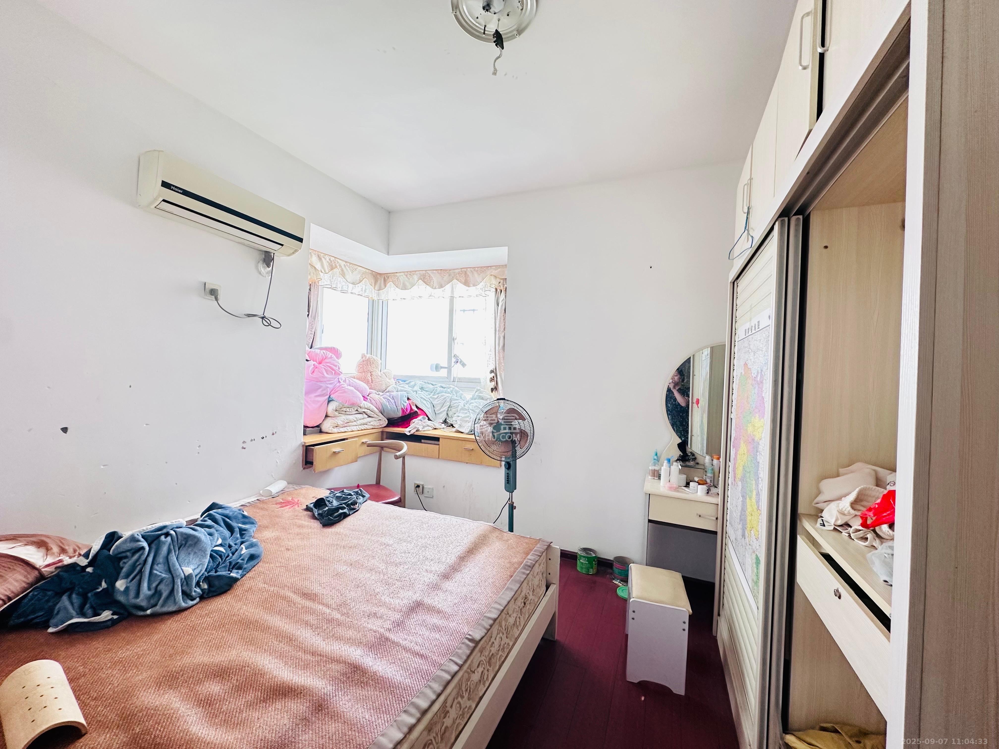 明天一城 2室2厅1卫 1500.0元/月 明天一城 2室2厅1卫 1500.0元/月室内图