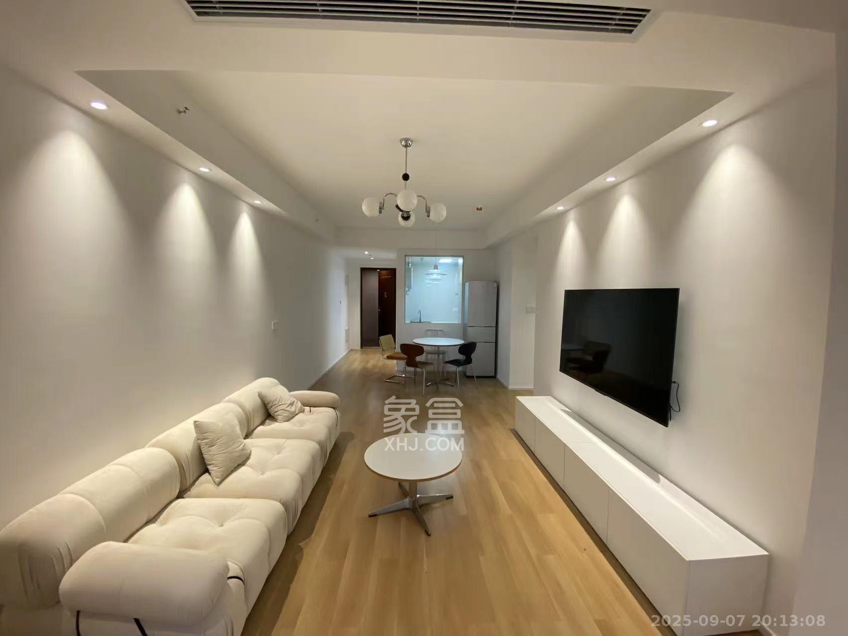 阳光城檀悦  3室2厅1卫    4000.0元/月室内图