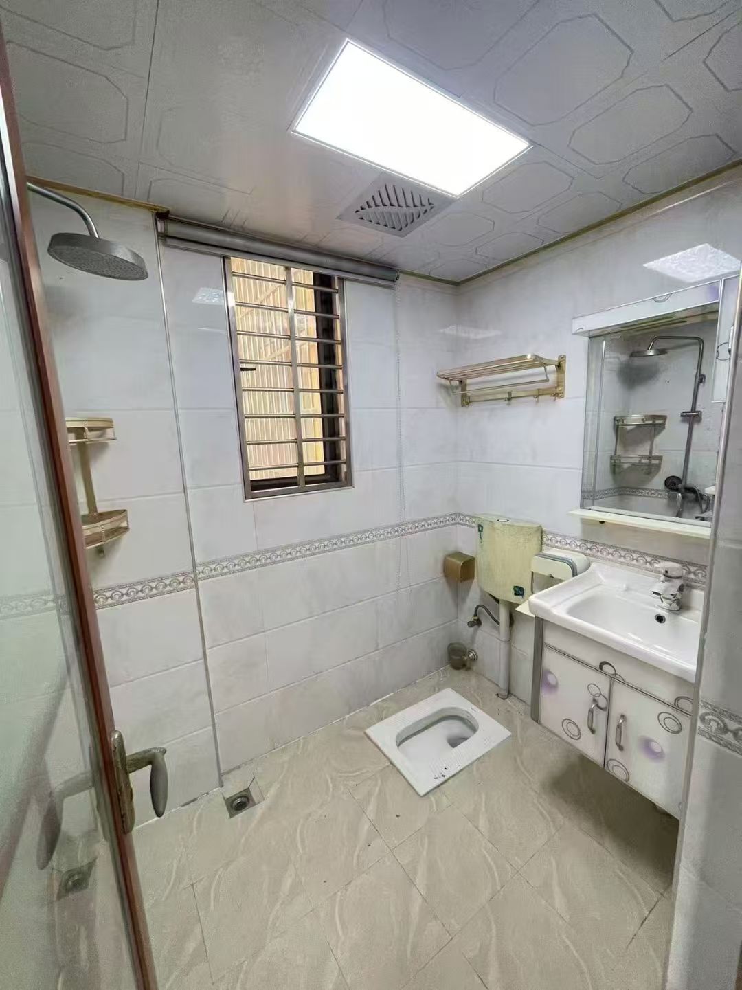 昌茂城邦  2室2厅1卫    118.9万 昌茂城邦  2室2厅1卫    118.9万室内图