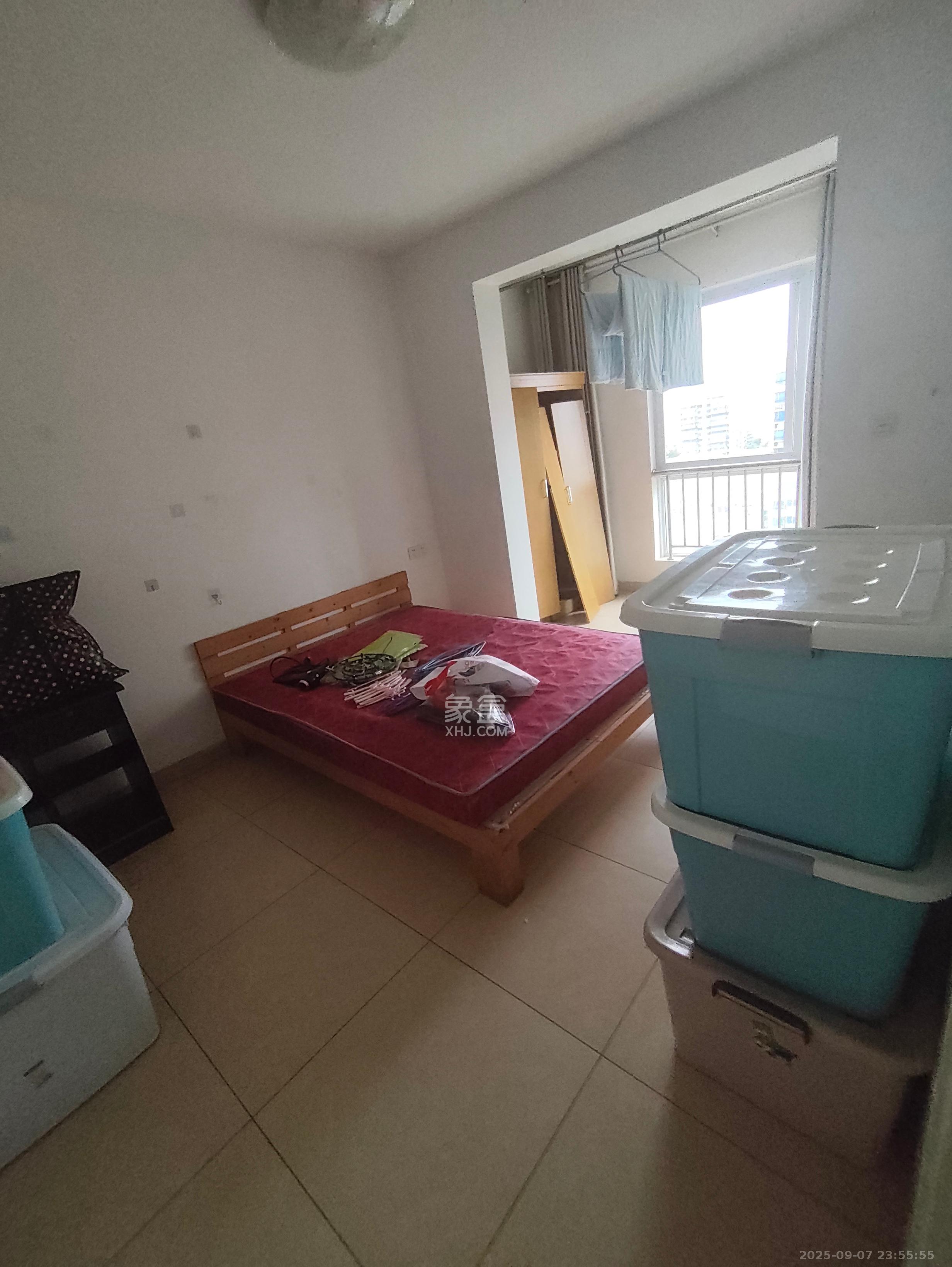 摩天一号 1室1厅1卫 1800.0元/月 摩天一号 1室1厅1卫 1800.0元/月室内图